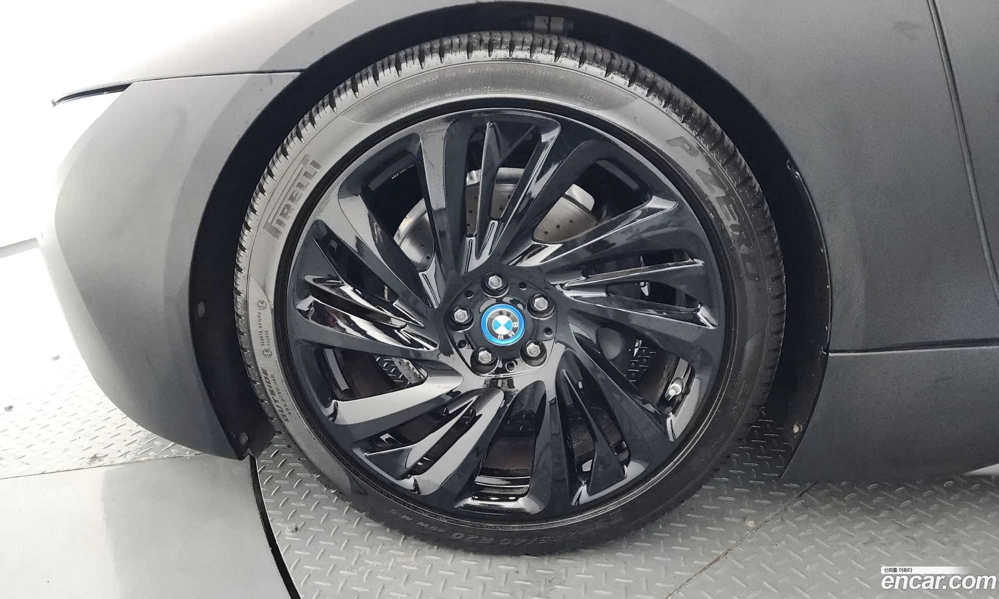 BMW i8 2016 WBY2Z2104GV347688 — 17