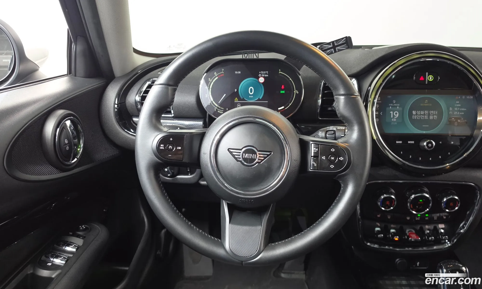 Mini Cooper Clubman 2022 — 11