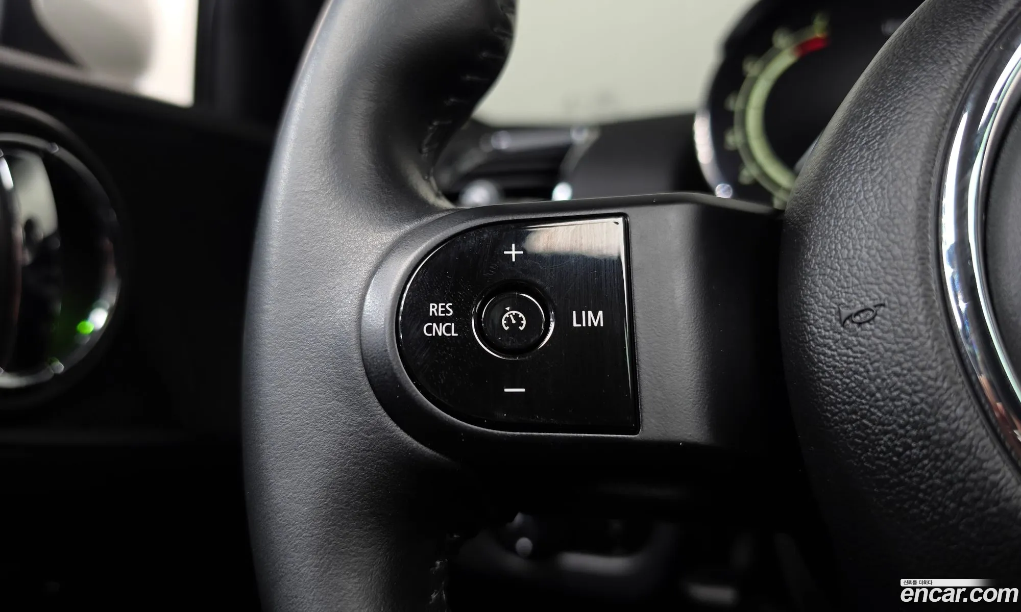 Mini Cooper Clubman 2022 — 26