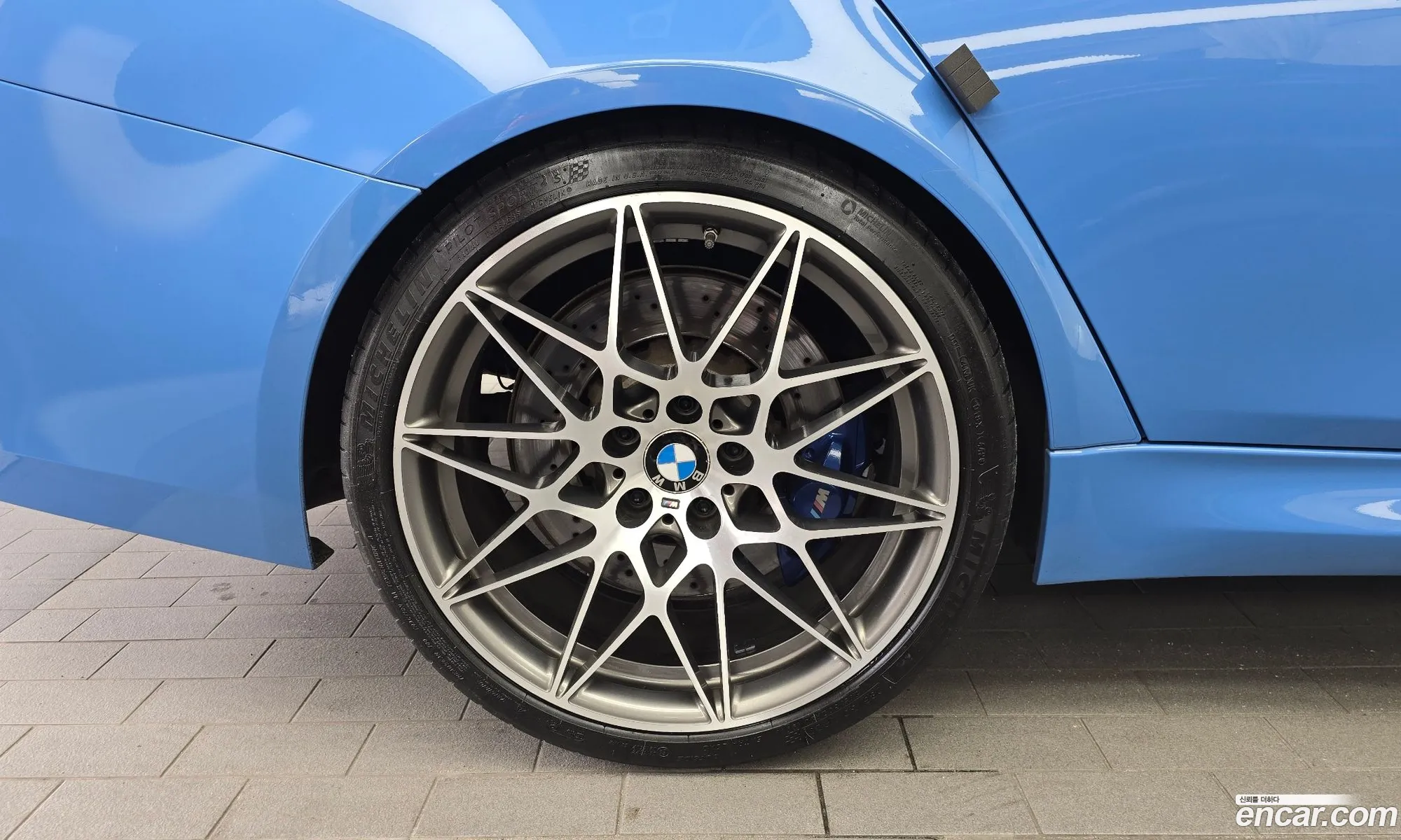 BMW M3 2018 WBS8M9105J5K18622 — 14