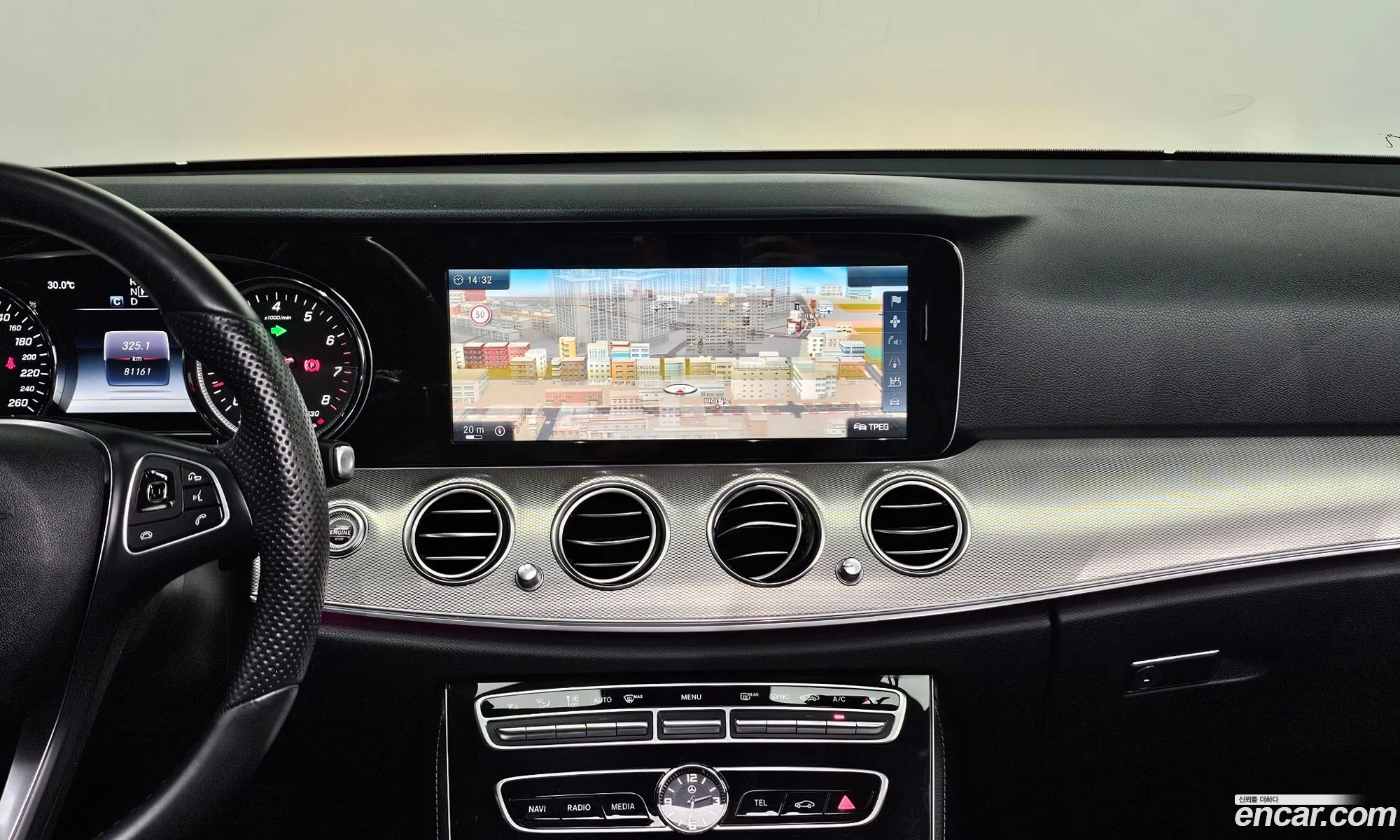 Mercedes-Benz E-Class W213 2017 WDDZF4CB0HA130110 — 16