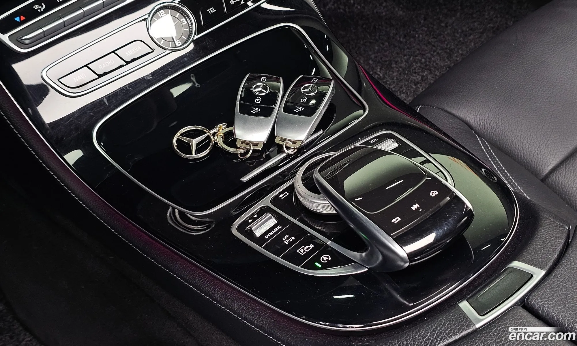 Mercedes-Benz E-Class W213 2017 WDDZF4CB0HA130110 — 30
