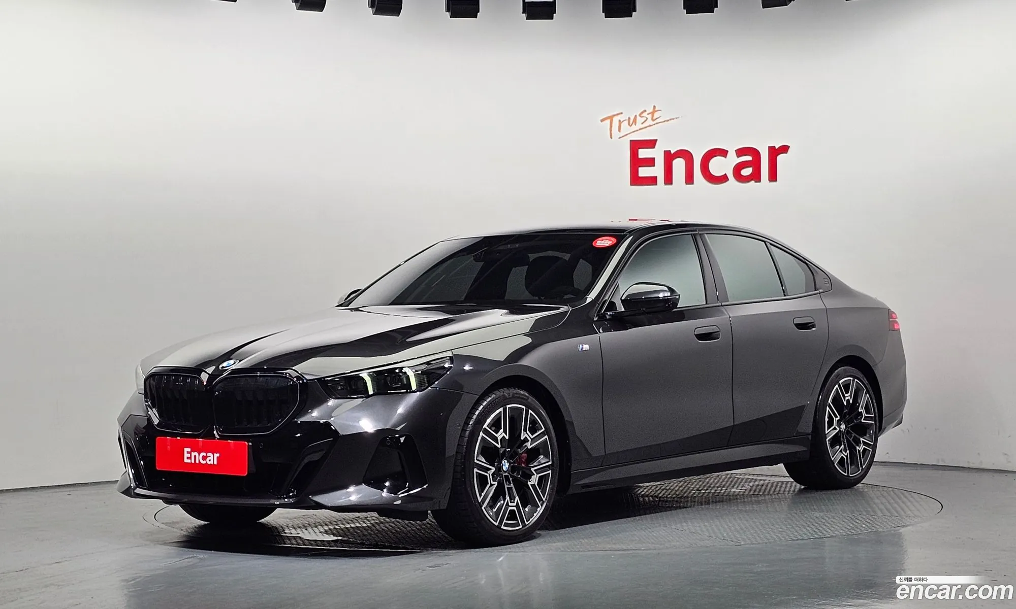 BMW 5 Series 2025 — 14