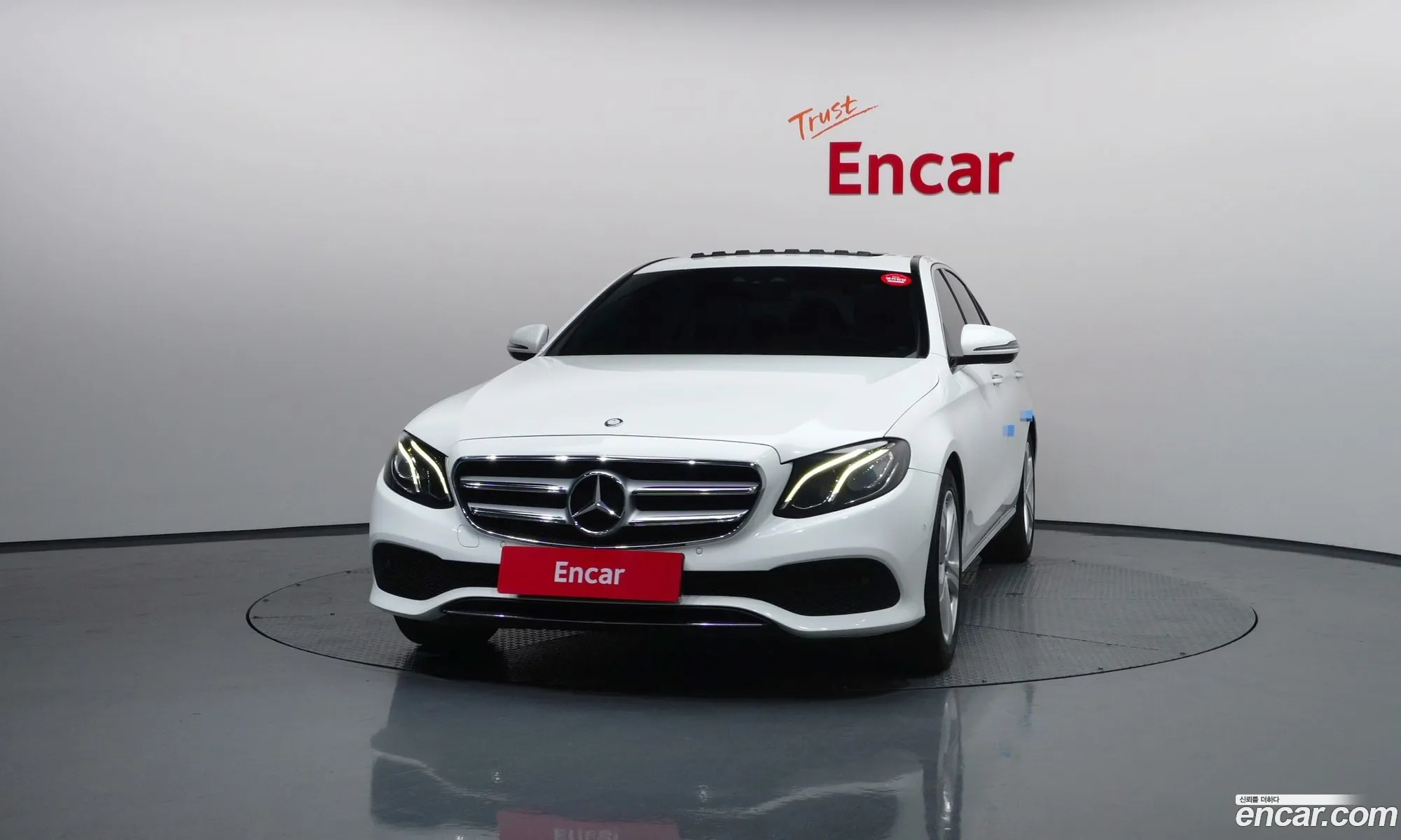 Mercedes-Benz E-Class W213 2017 WDDZF4CB3HA136144 — 19