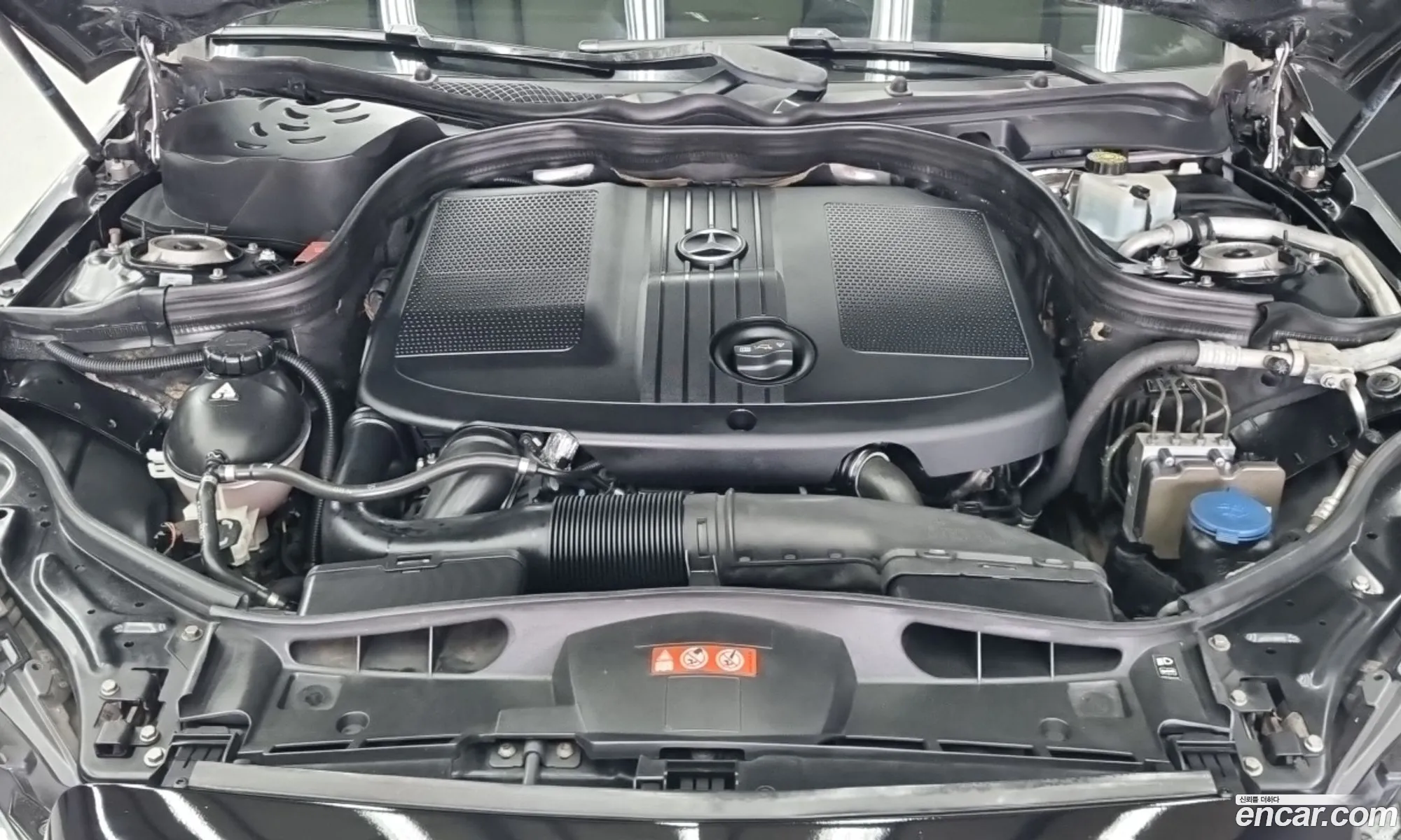 Mercedes-Benz E-Class W212 2014 — 13