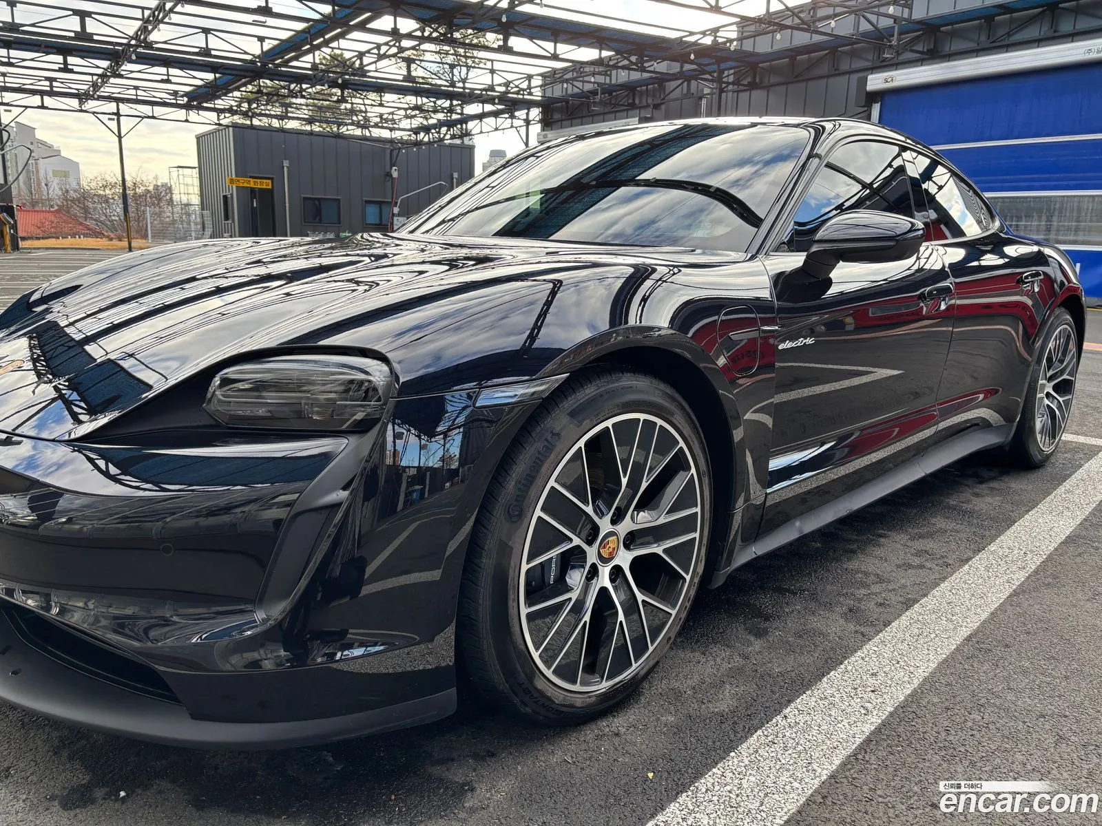 Porsche Taycan 2023 — 8