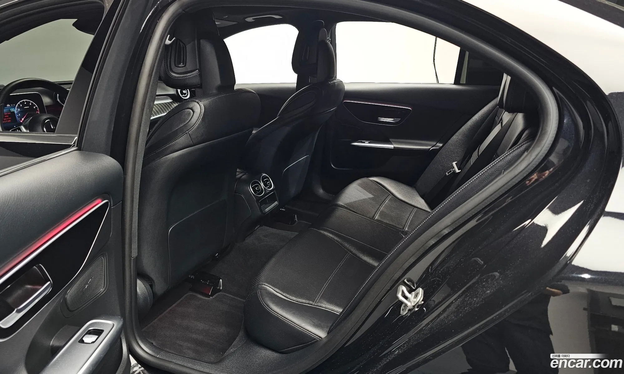 Mercedes-Benz C-Class W206 2024 — 19