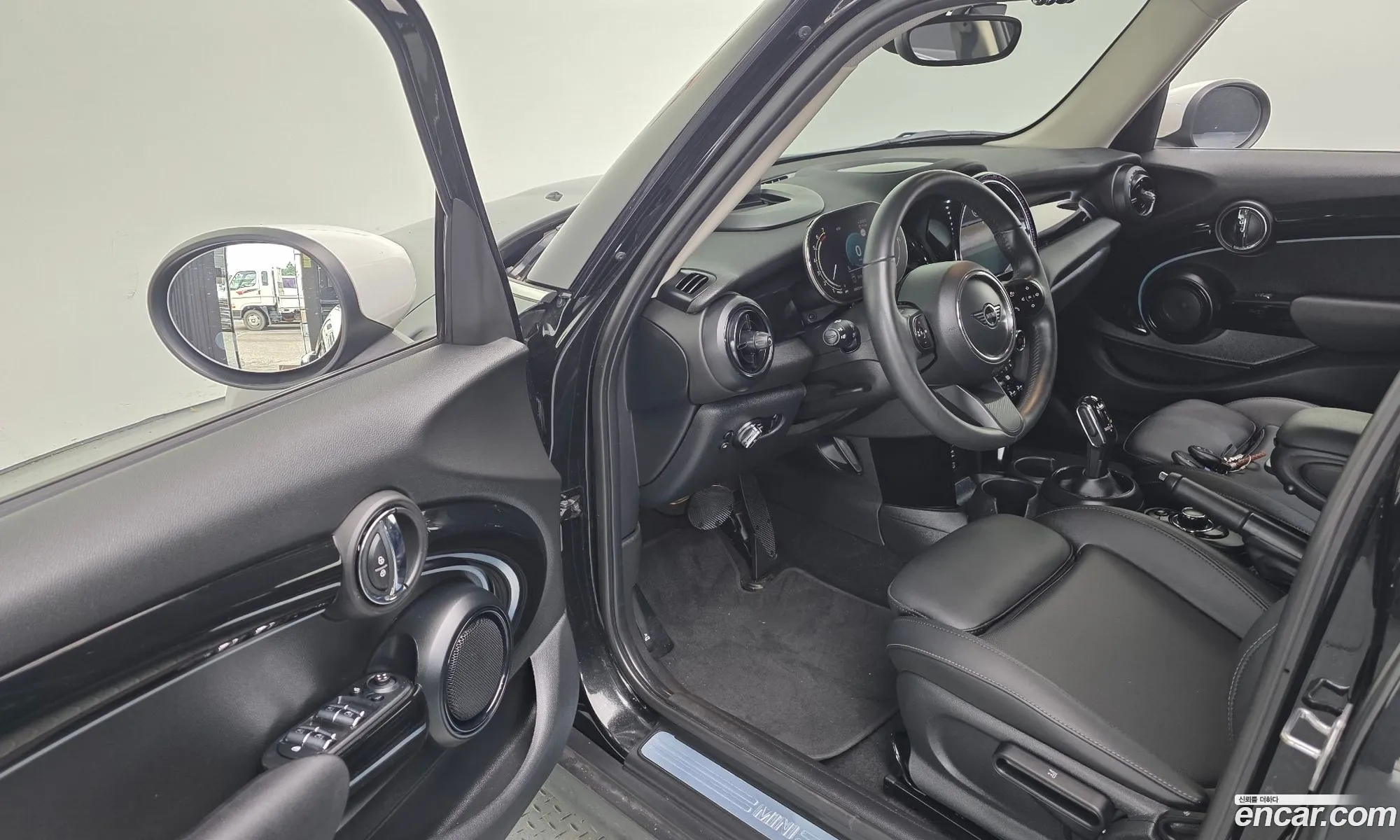 Mini Cooper 2023 WMW41DK0XP2U20752 — 22