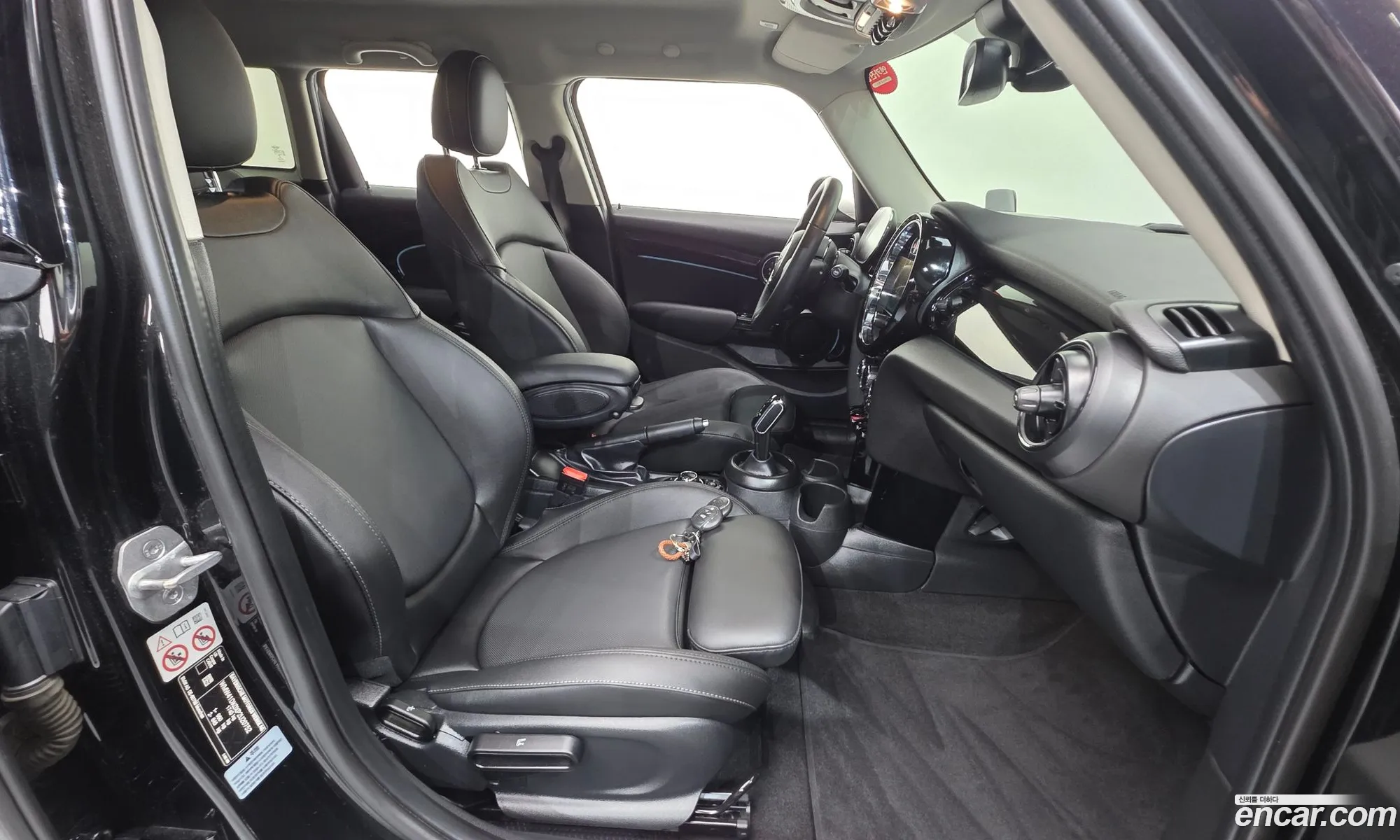 Mini Cooper 2023 WMW41DK0XP2U20752 — 16