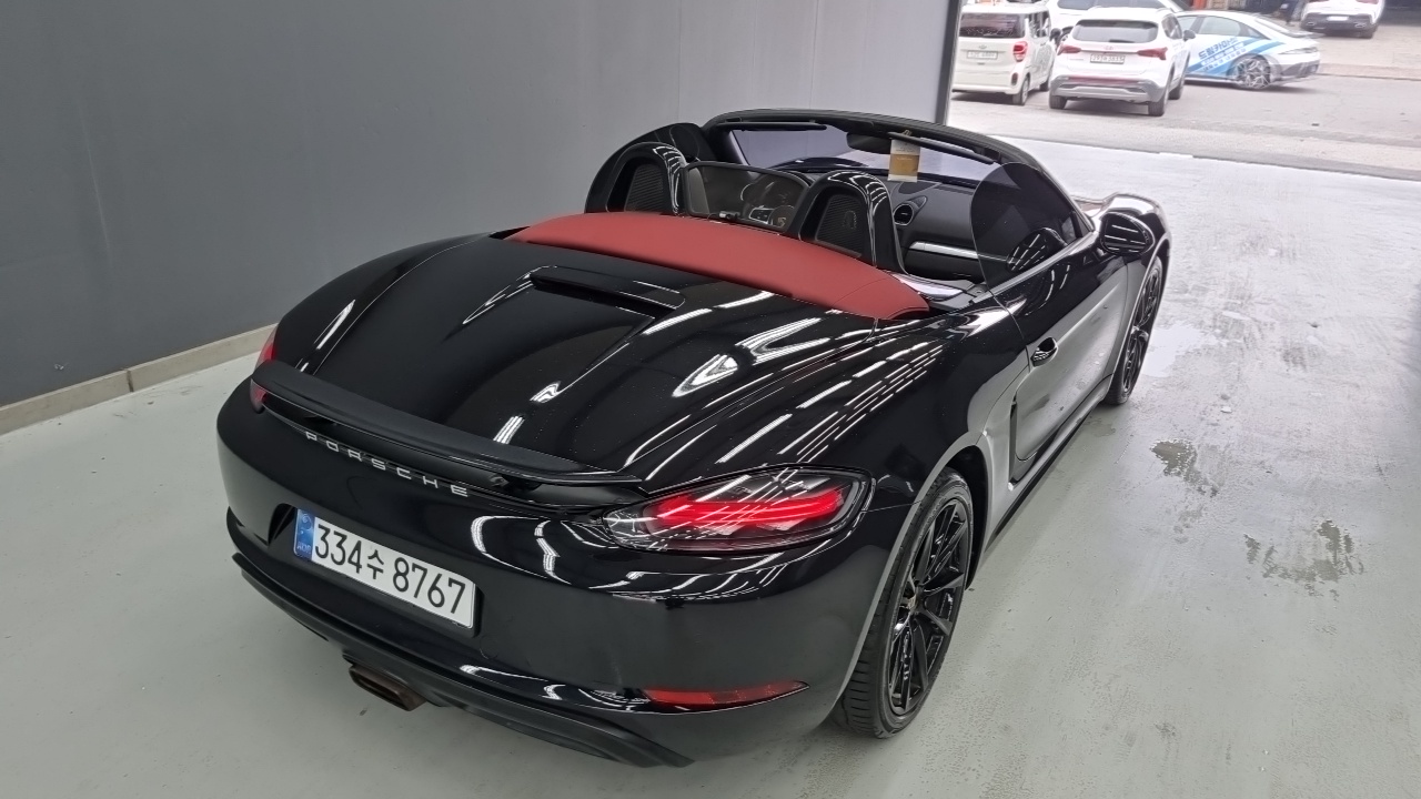 Porsche 718 Boxster 2017 — 18