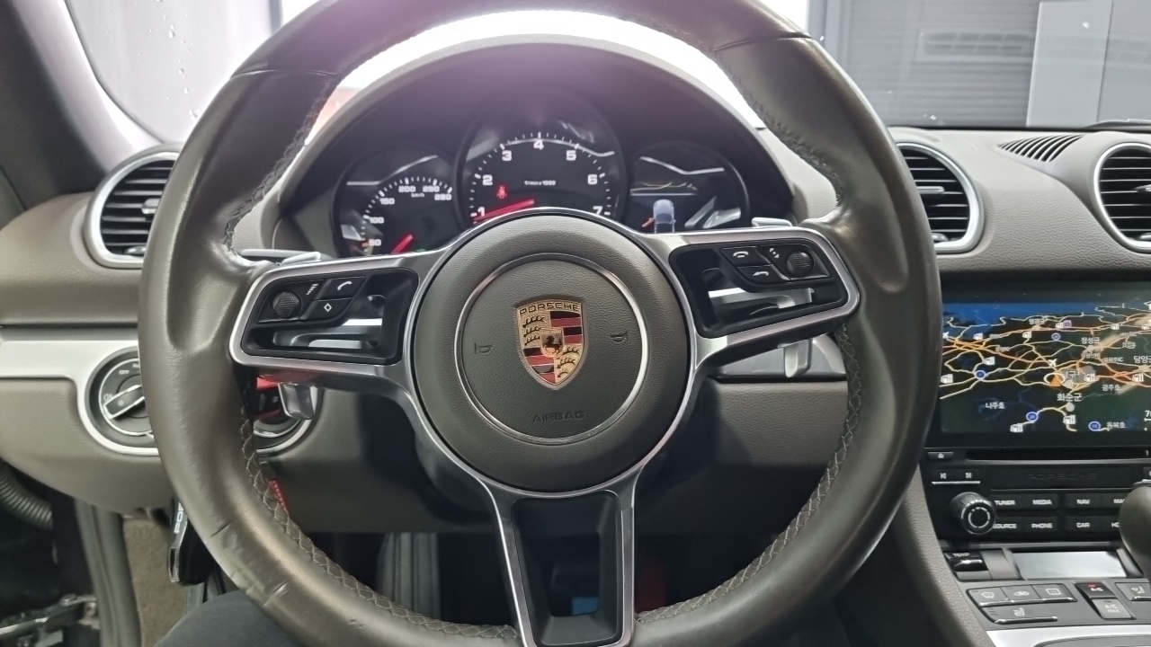 Porsche 718 Boxster 2017 — 14