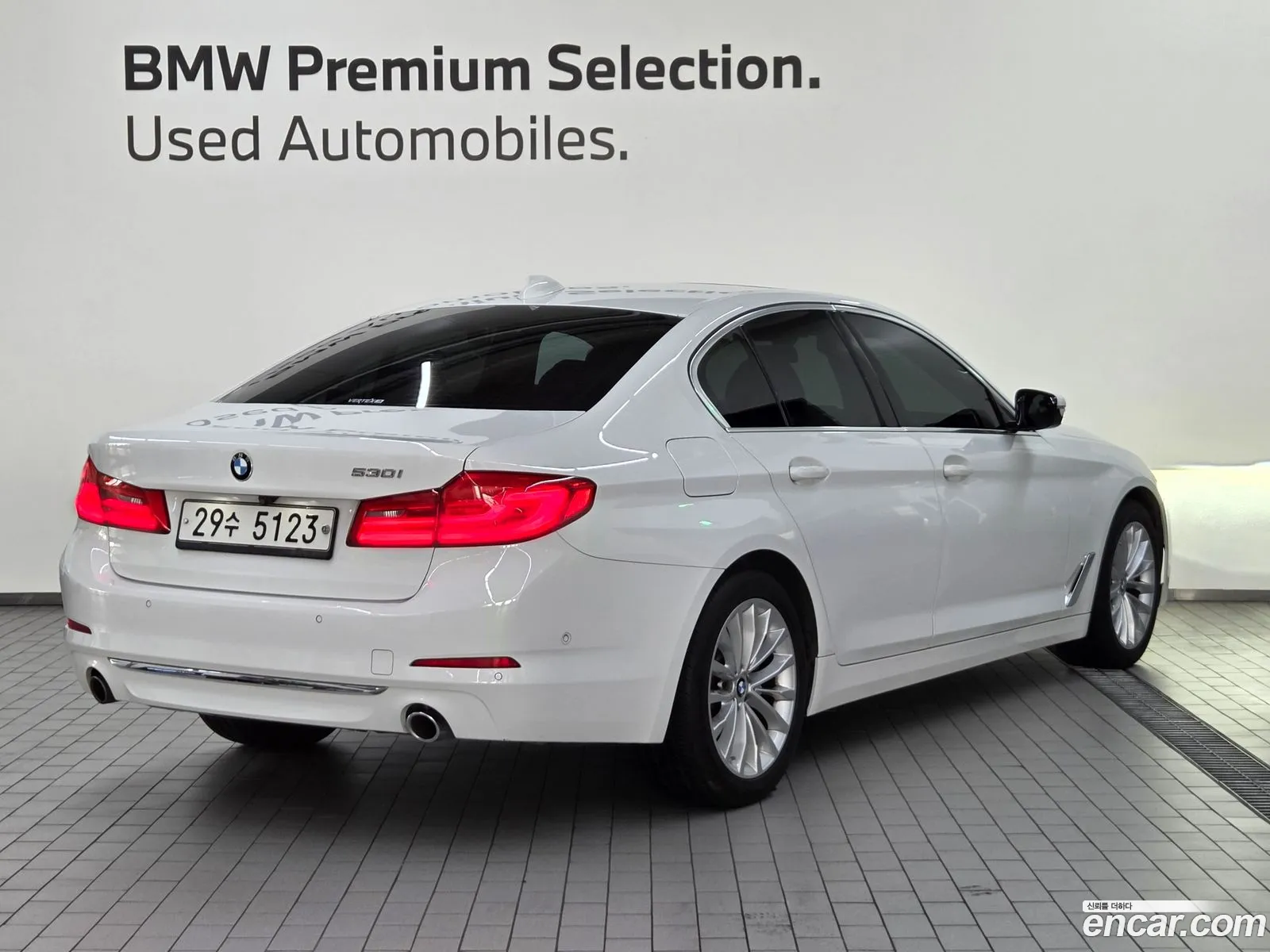 BMW 5 Series 2019 — 10