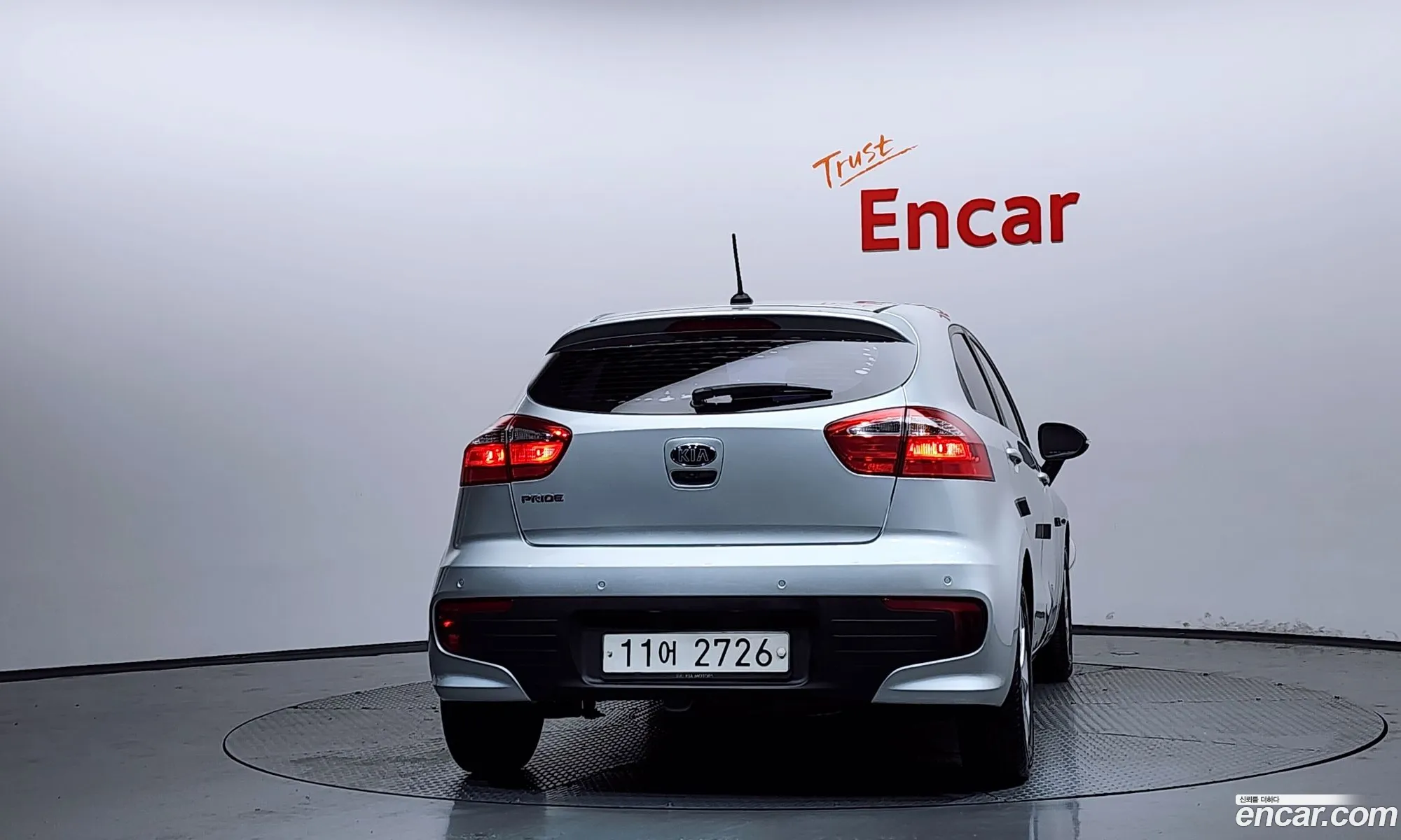 Kia Pride 2015 — 3