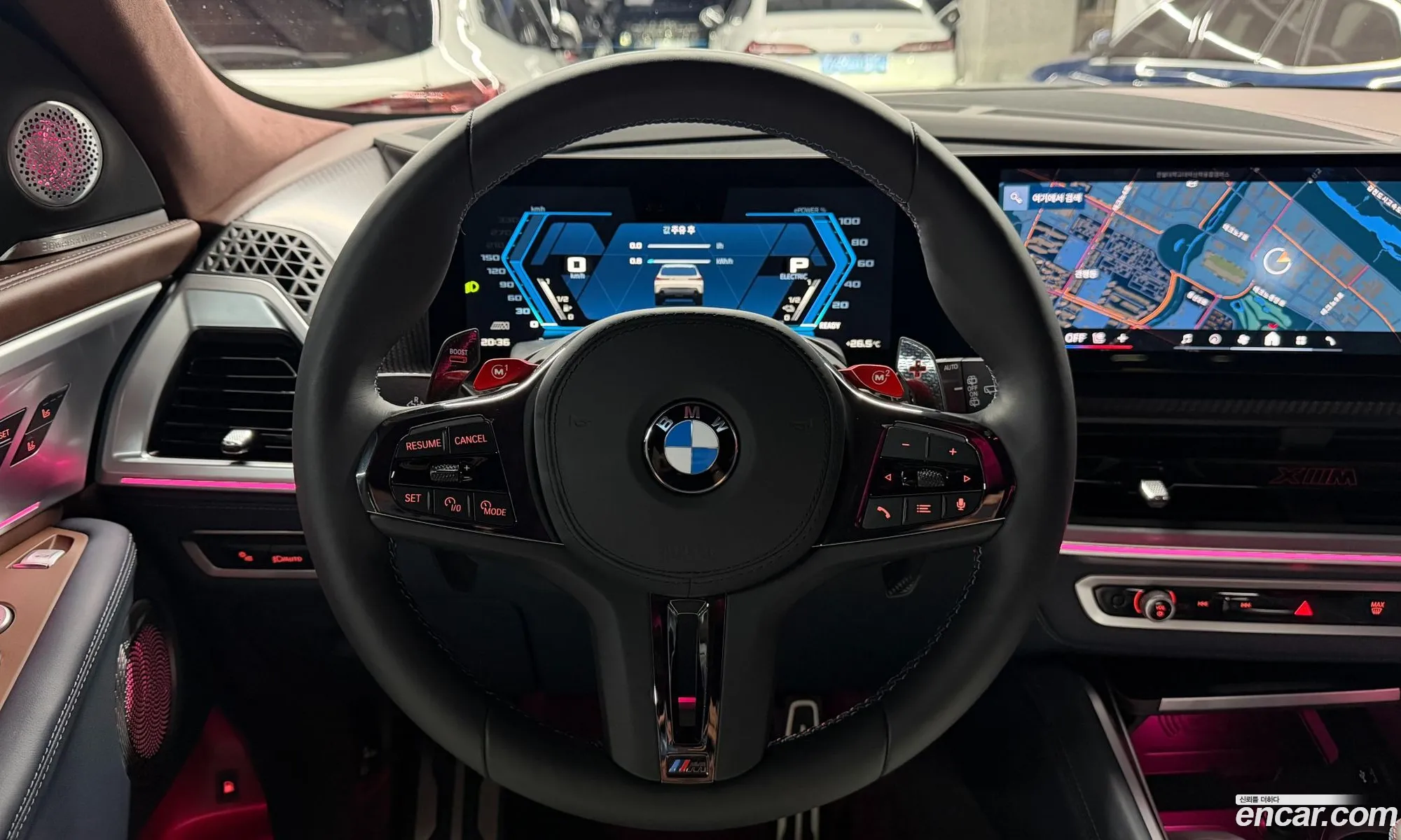 BMW XM 2025 — 18