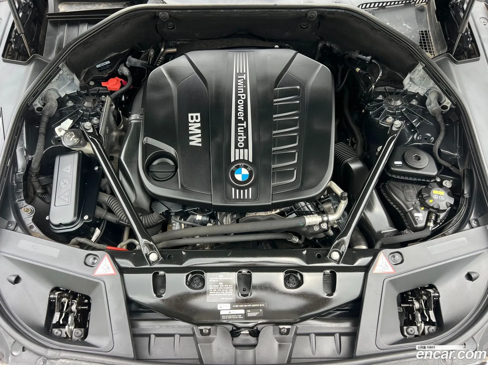BMW 5 Series GT 2016 — 8