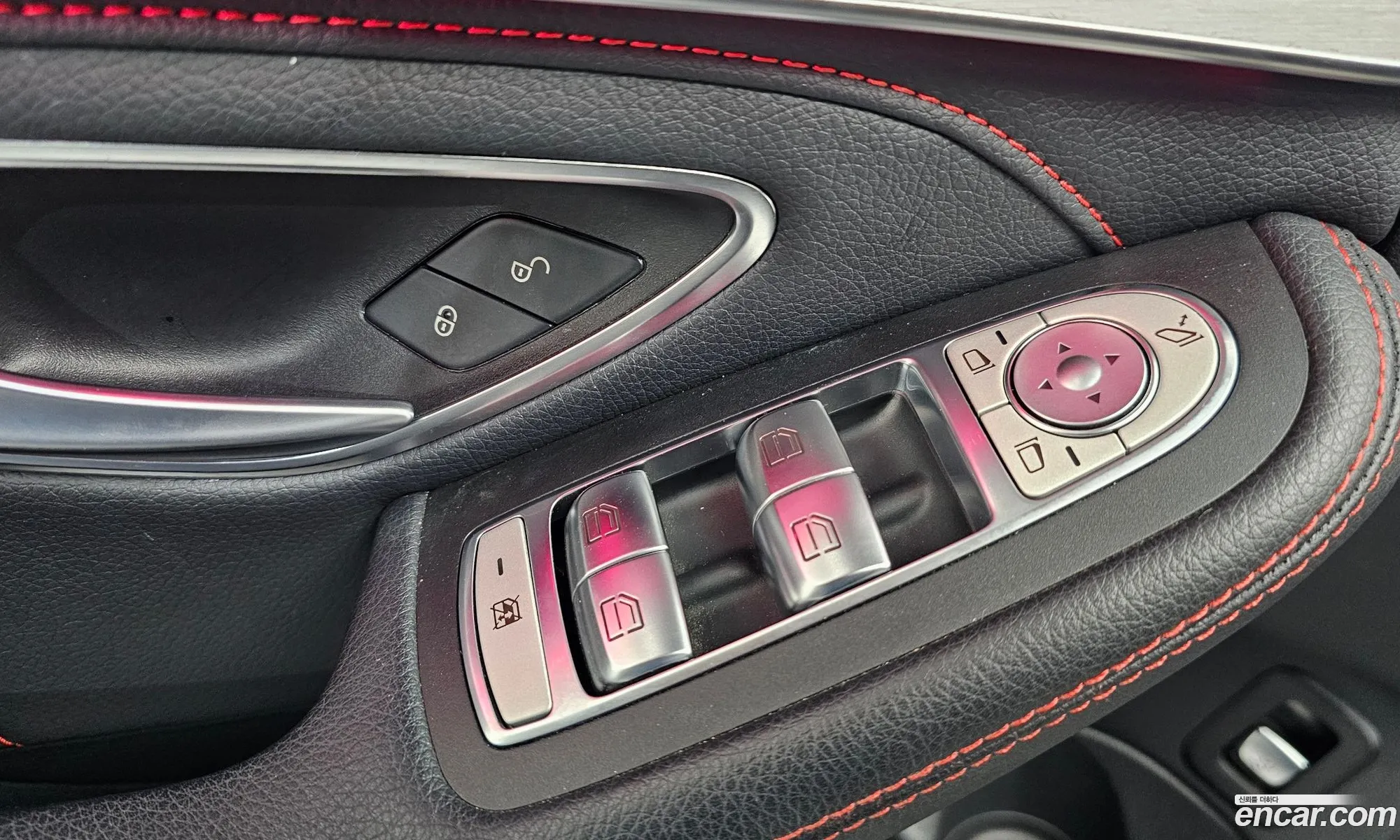 Mercedes-Benz C-Class W205 2019 — 35