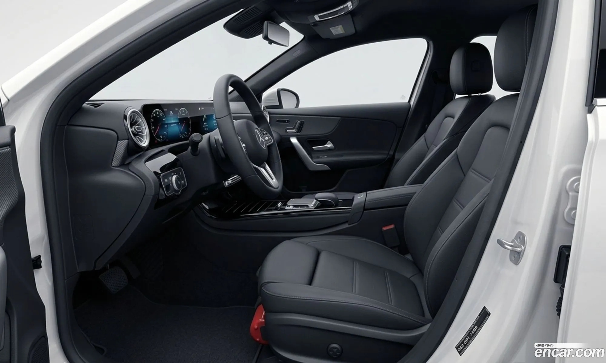 Mercedes-Benz A-Class W177 2025 — 4