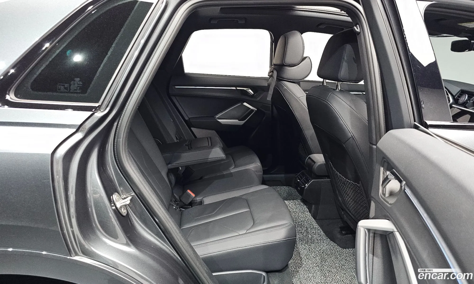 Audi Q3 2025 WAUZZZF34S1034701 — 31