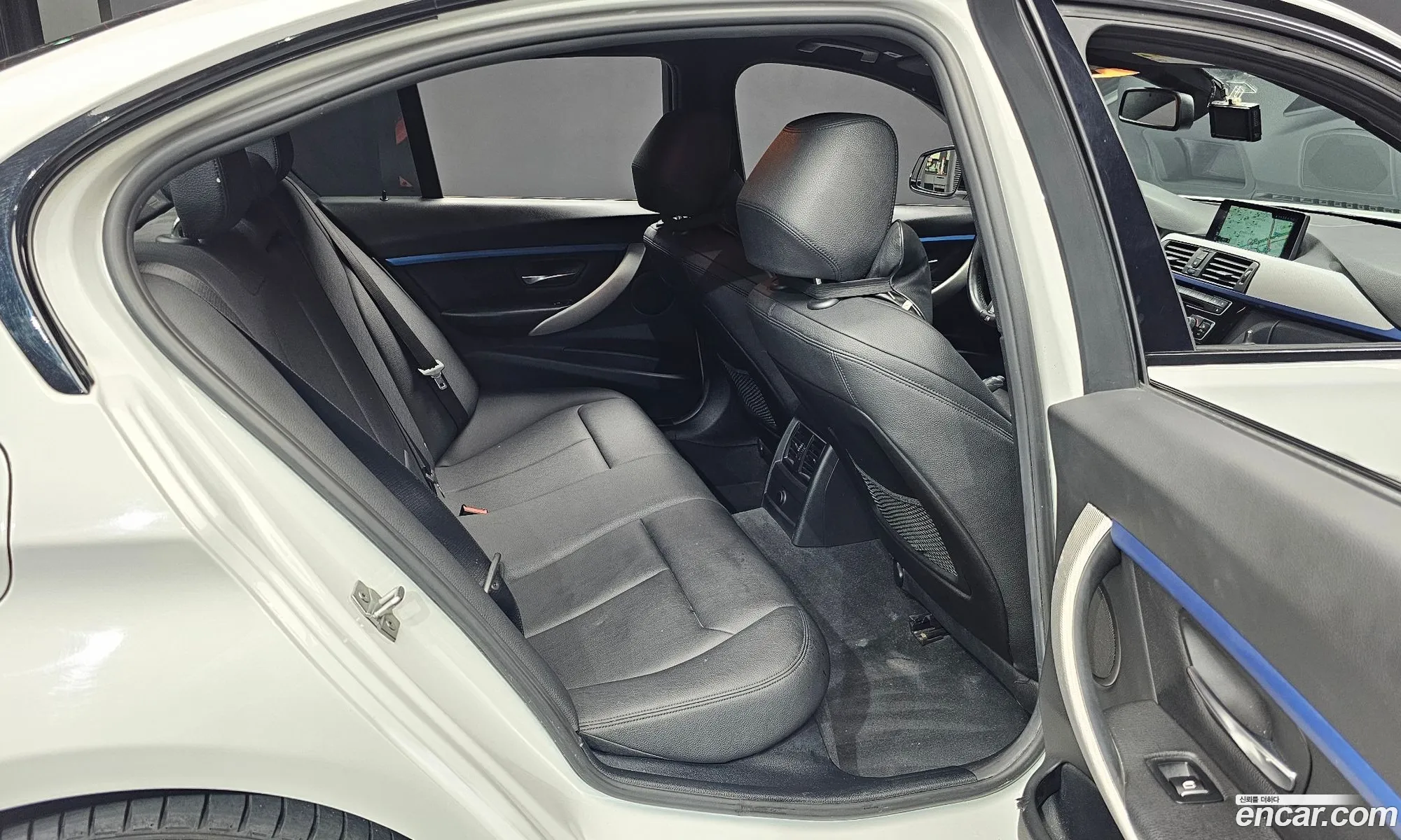 BMW 3 Series 2017 WBA8C5103HK857710 — 11