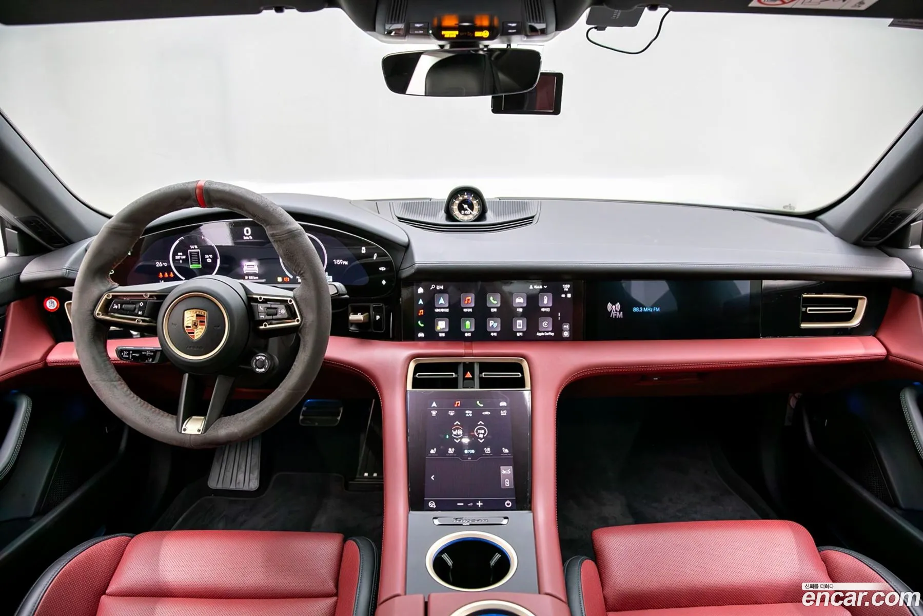 Porsche Taycan 2025 — 9