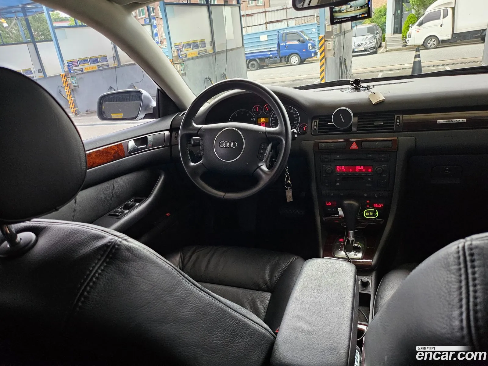 Audi A6 2004 — 19