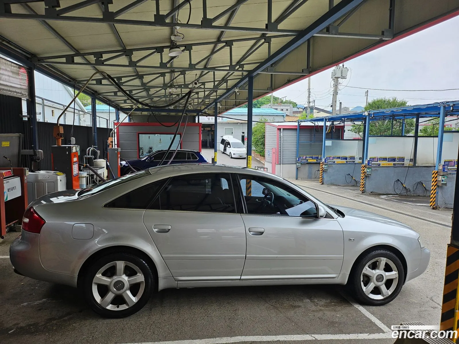 Audi A6 2004 — 11