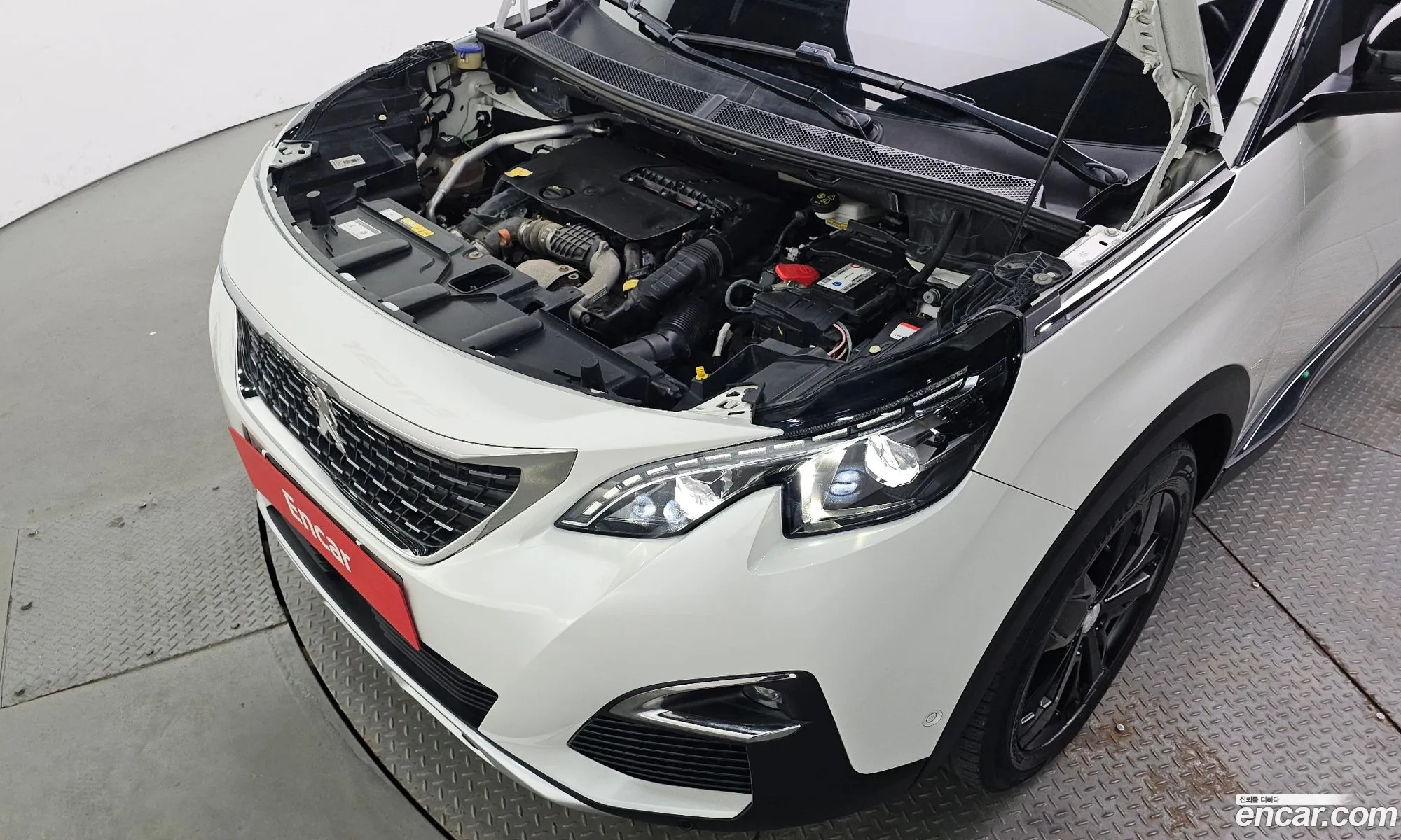 Peugeot 5008 2018 VF3MCBHZWKL002669 — 4
