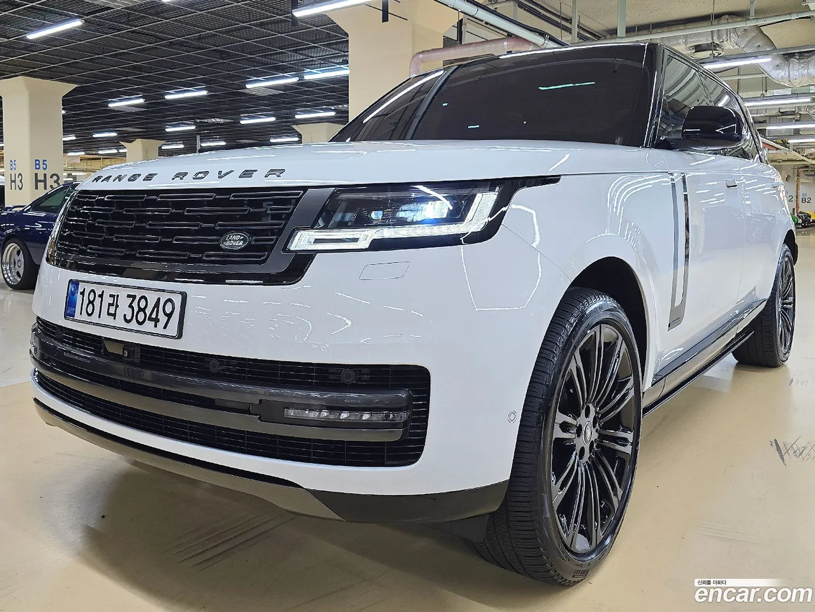Land Rover Range Rover 2023 — 3