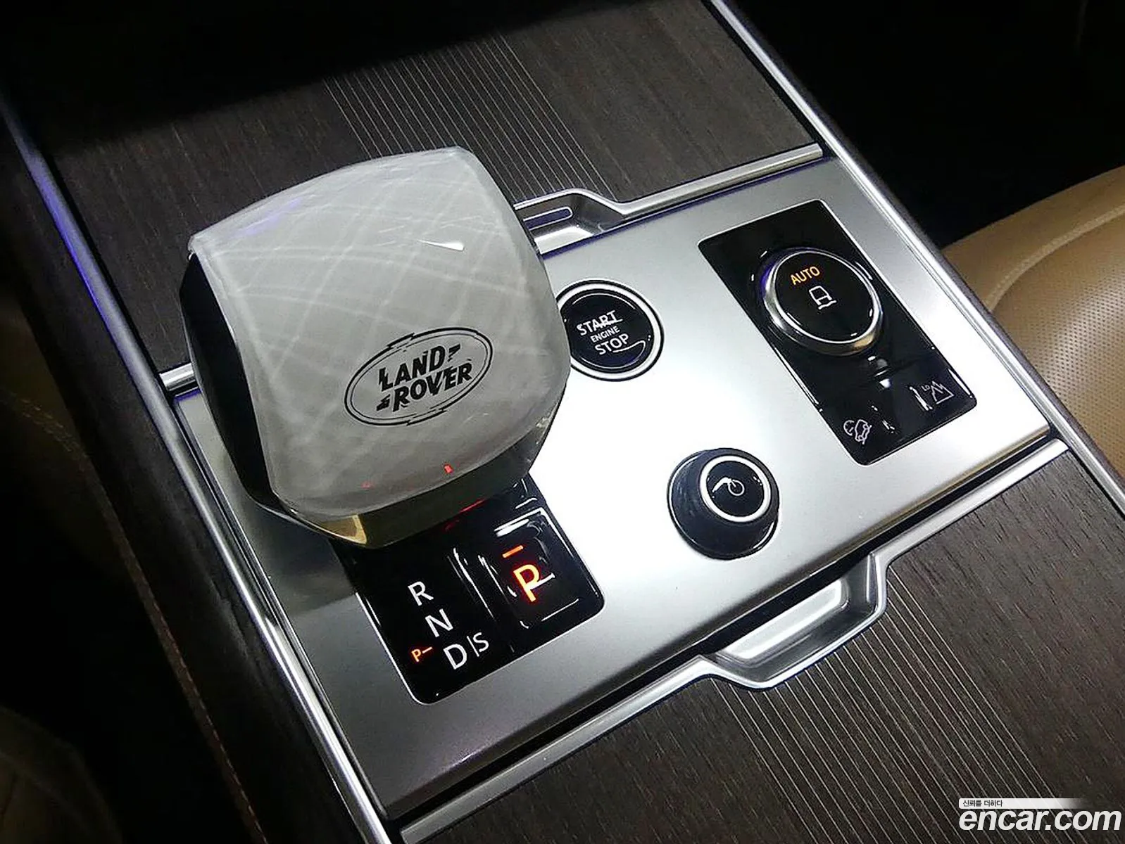 Land Rover Range Rover 2023 — 13