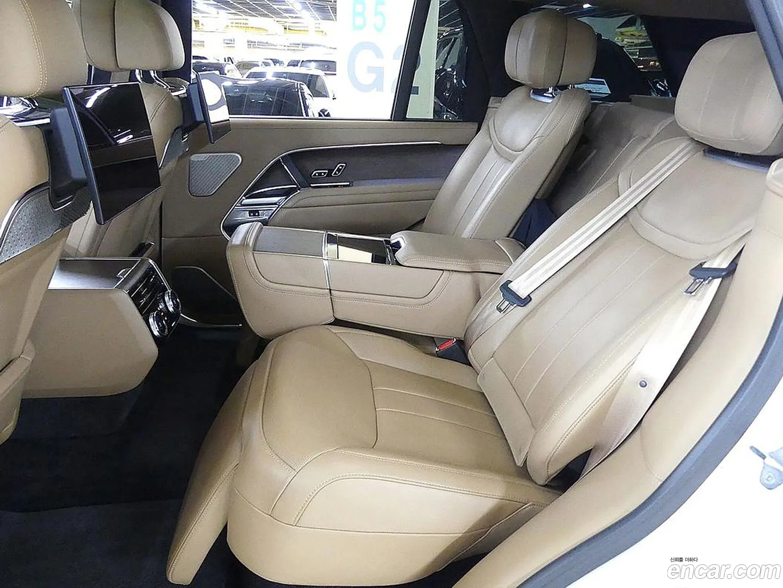 Land Rover Range Rover 2023 — 2
