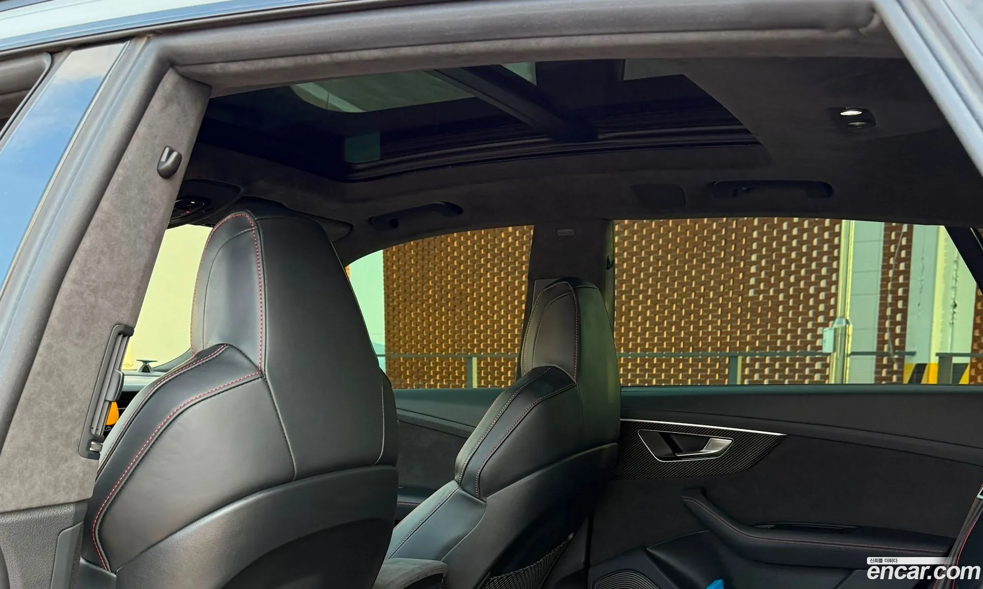 Audi RSQ8 2021 — 18