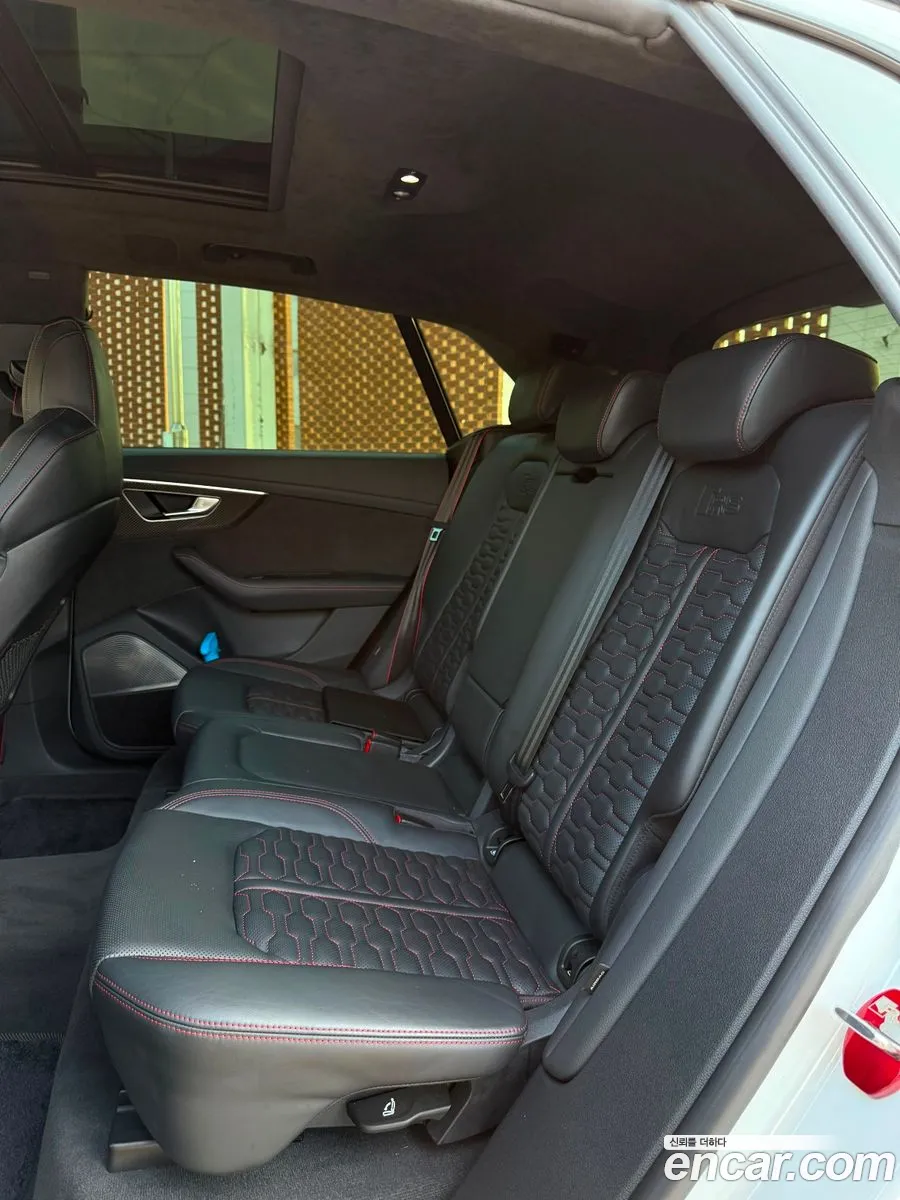 Audi RSQ8 2021 — 11