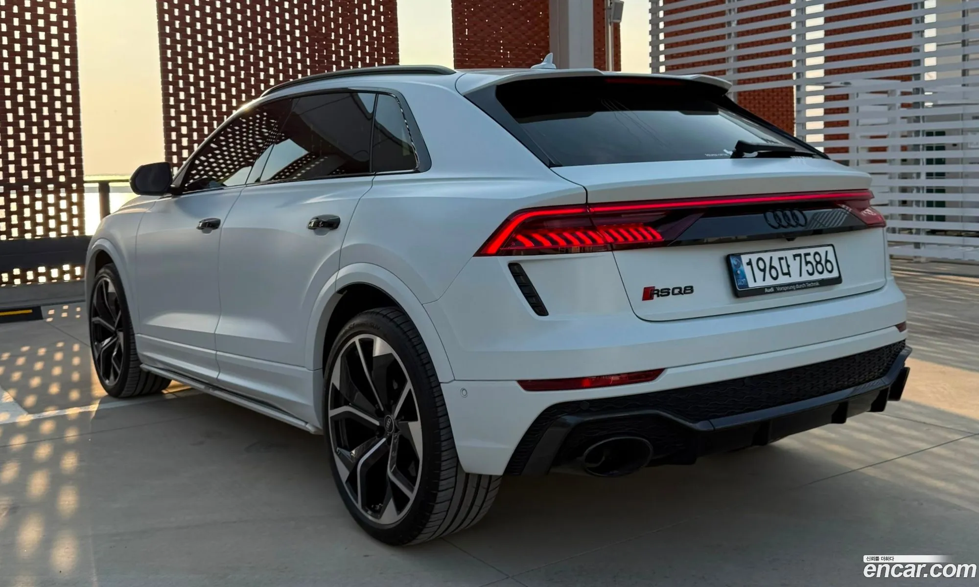 Audi RSQ8 2021 — 19