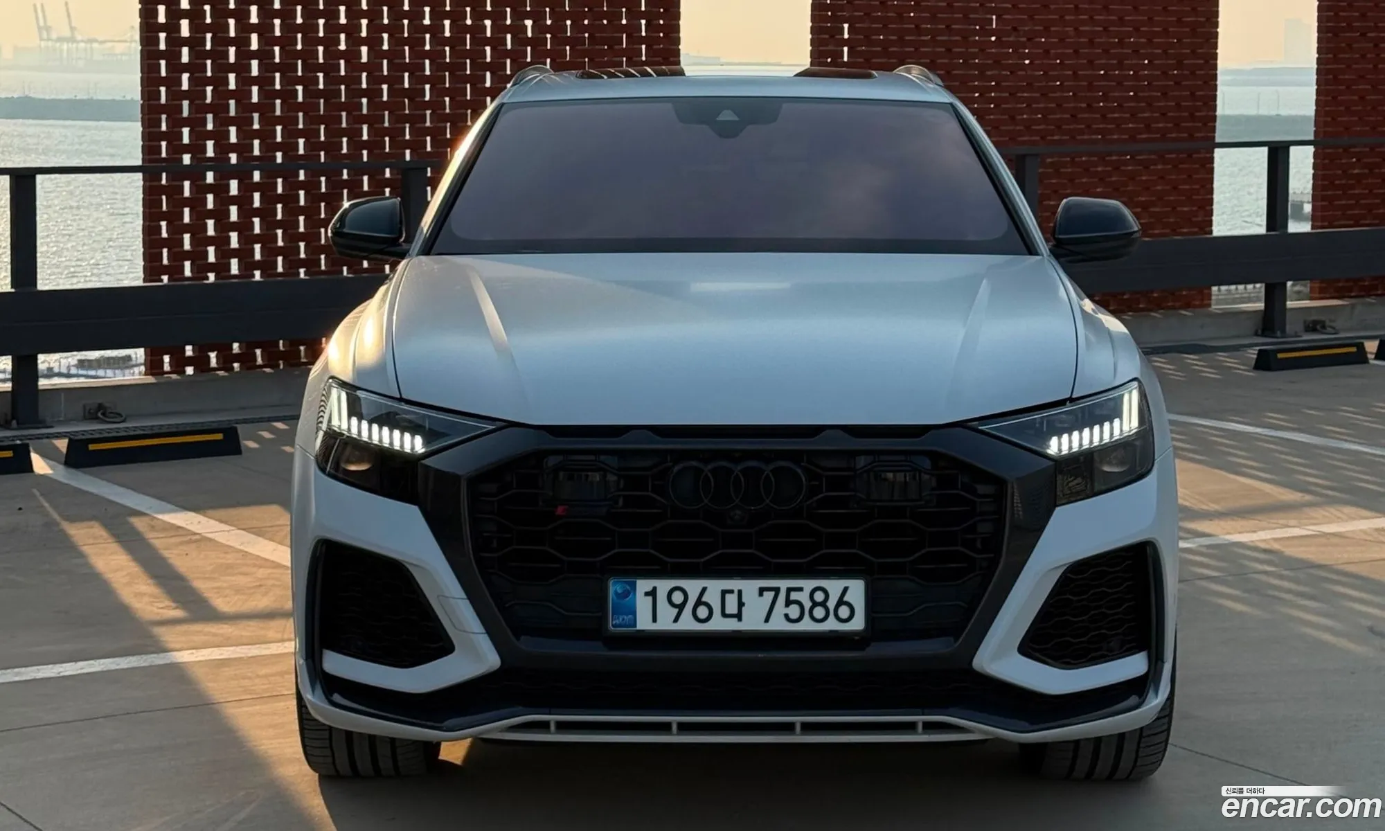 Audi RSQ8 2021 — 10