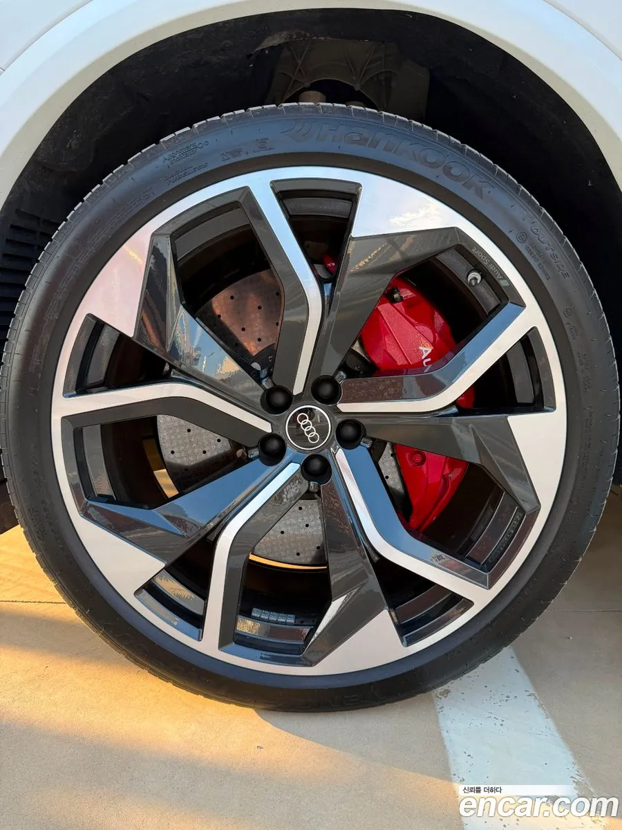 Audi RSQ8 2021 — 7