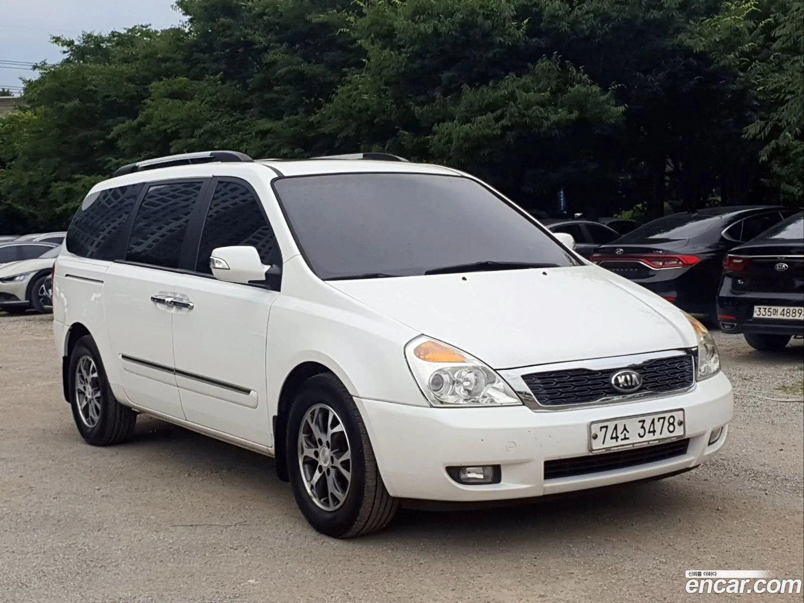 Kia Carnival R 2014 — 4