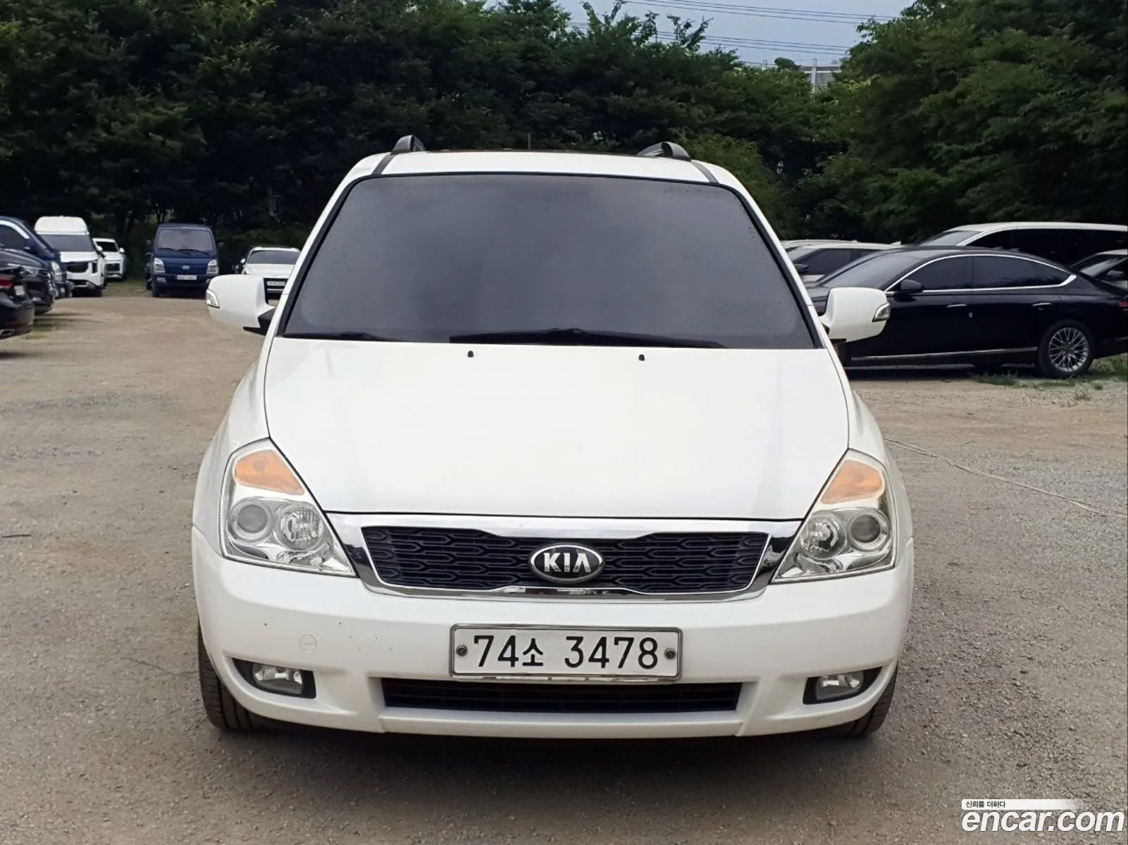 Kia Carnival R 2014 — 2