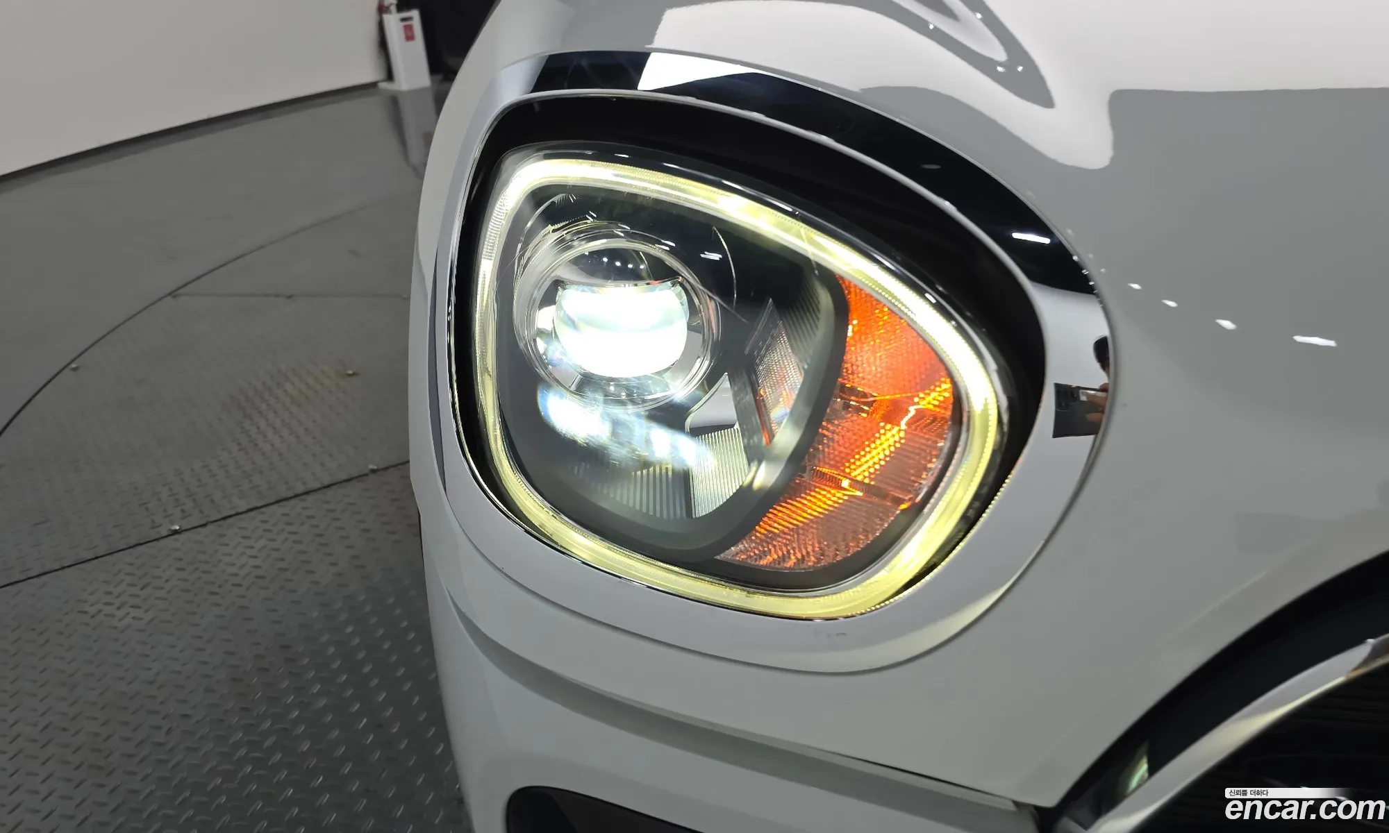 Mini Cooper D Countryman 2018 — 33