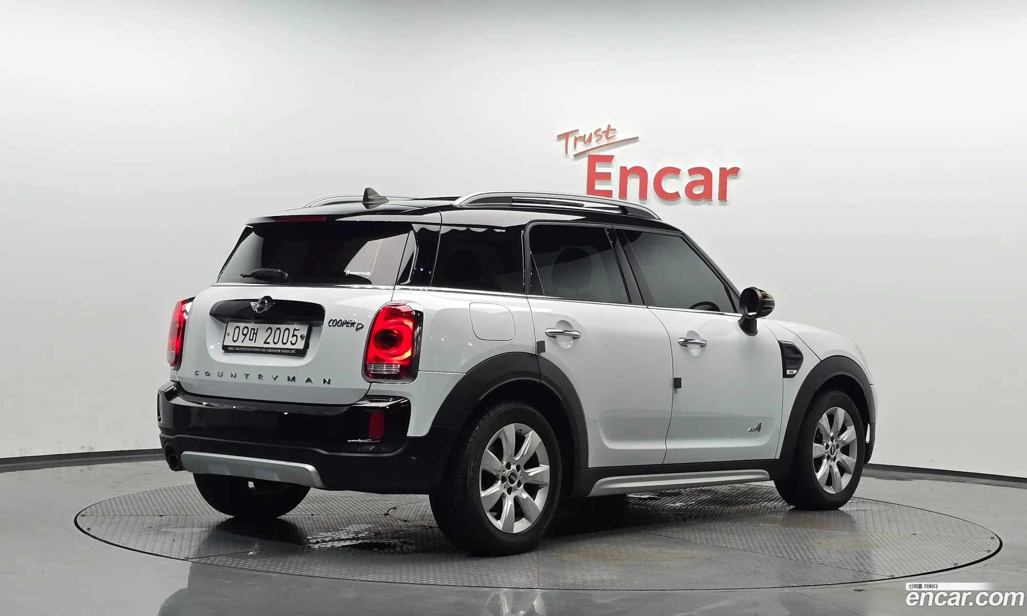 Mini Cooper D Countryman 2018 — 4