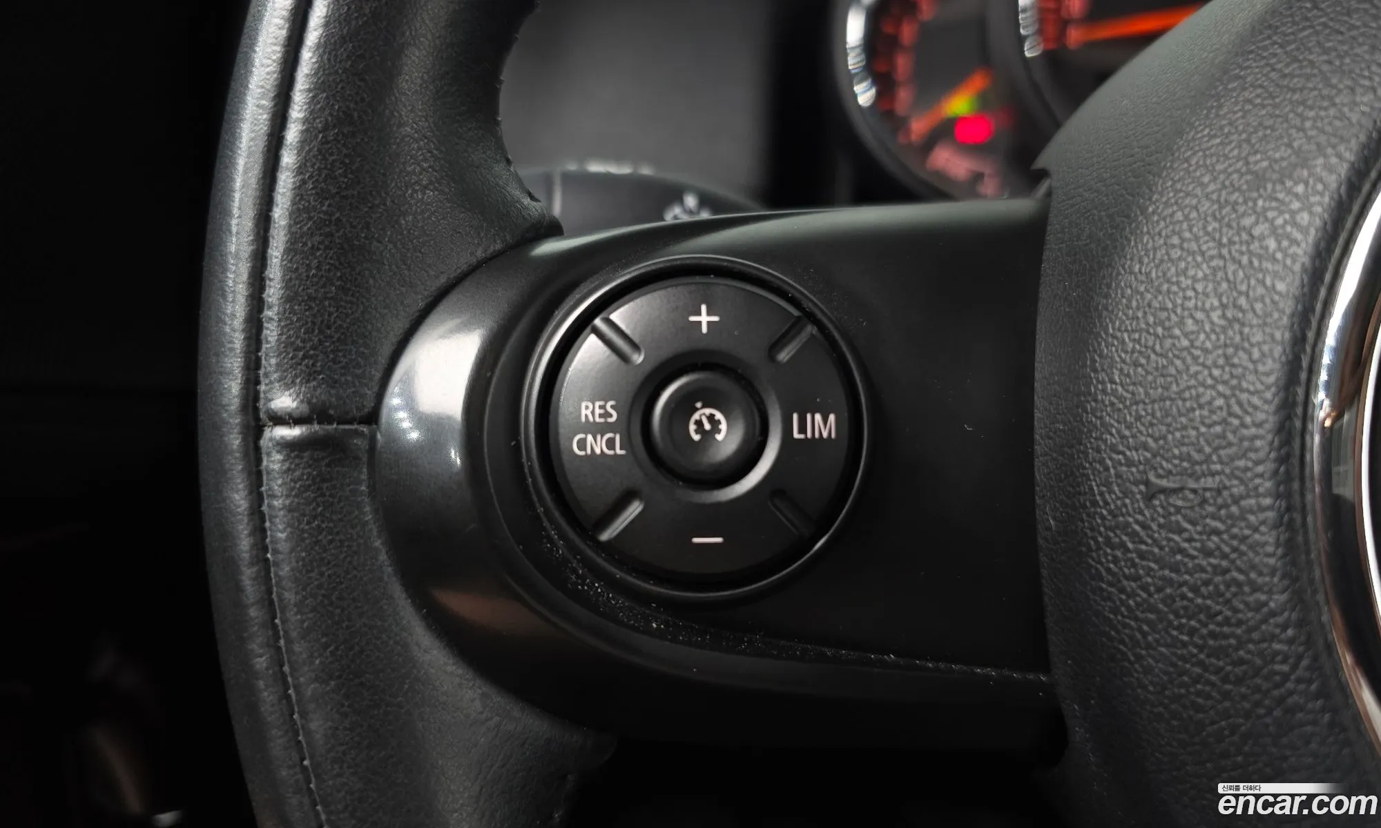 Mini Cooper D Countryman 2018 — 23