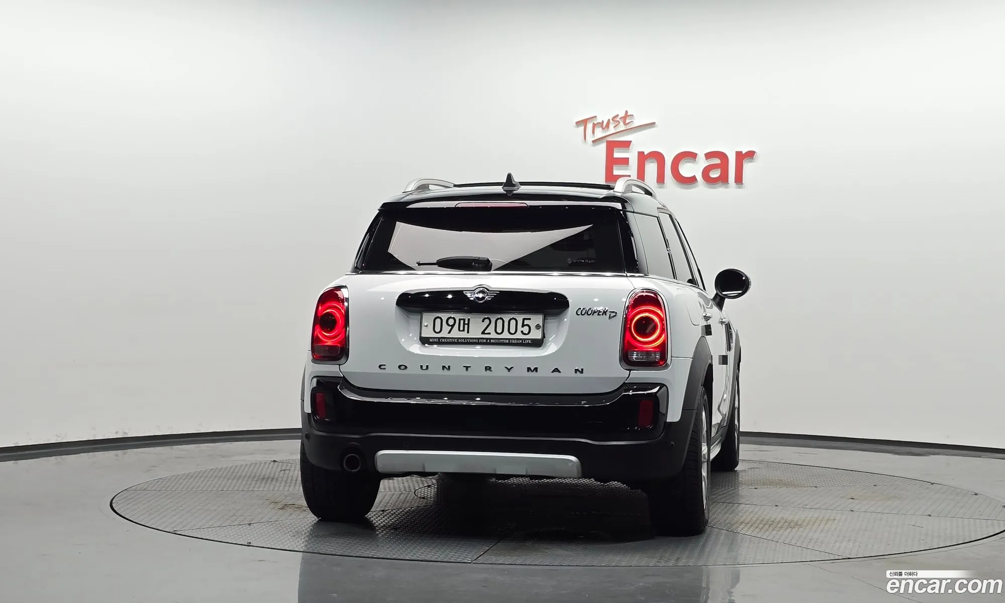 Mini Cooper D Countryman 2018 — 28