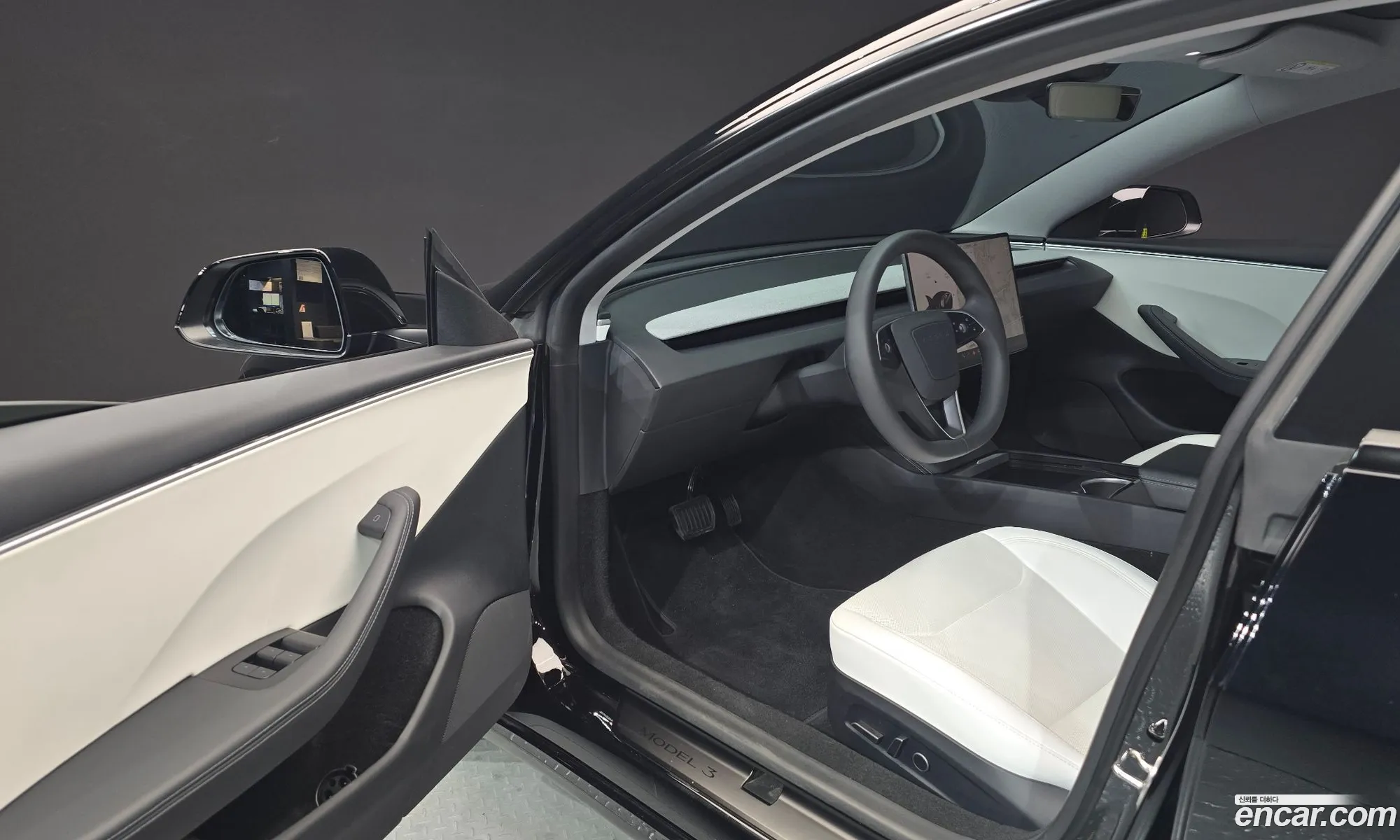 Tesla Model 3 2024 LRW3E7FS8RC127457 — 13