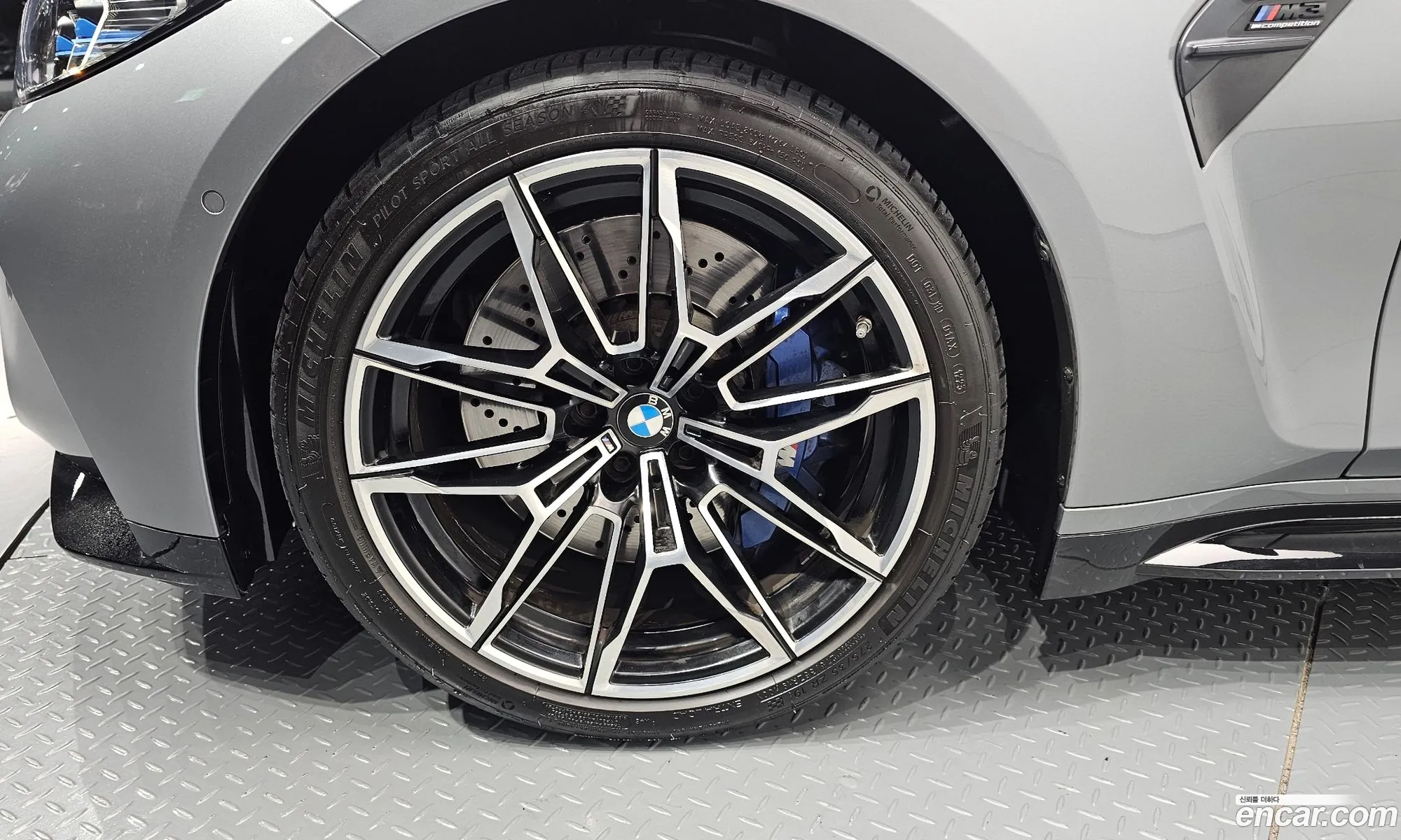 BMW M3 2023 — 2