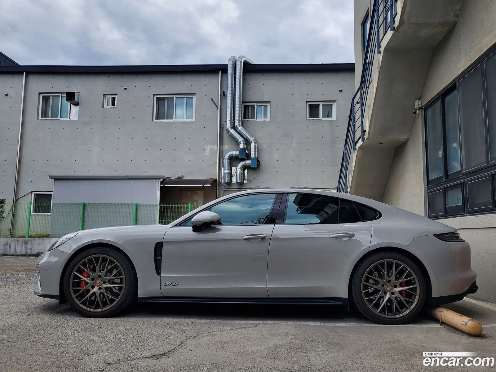 Porsche Panamera 2021 — 2