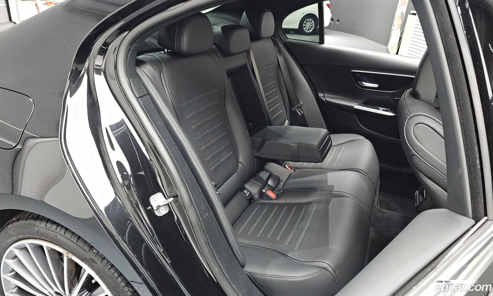 Mercedes-Benz C-Class W206 2023 — 21