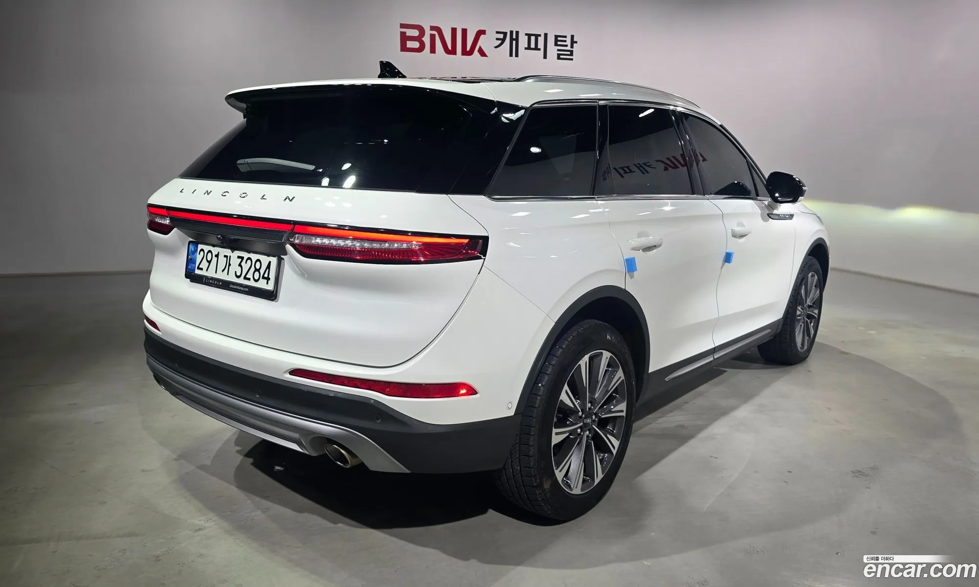 Lincoln Corsair 2021 — 16