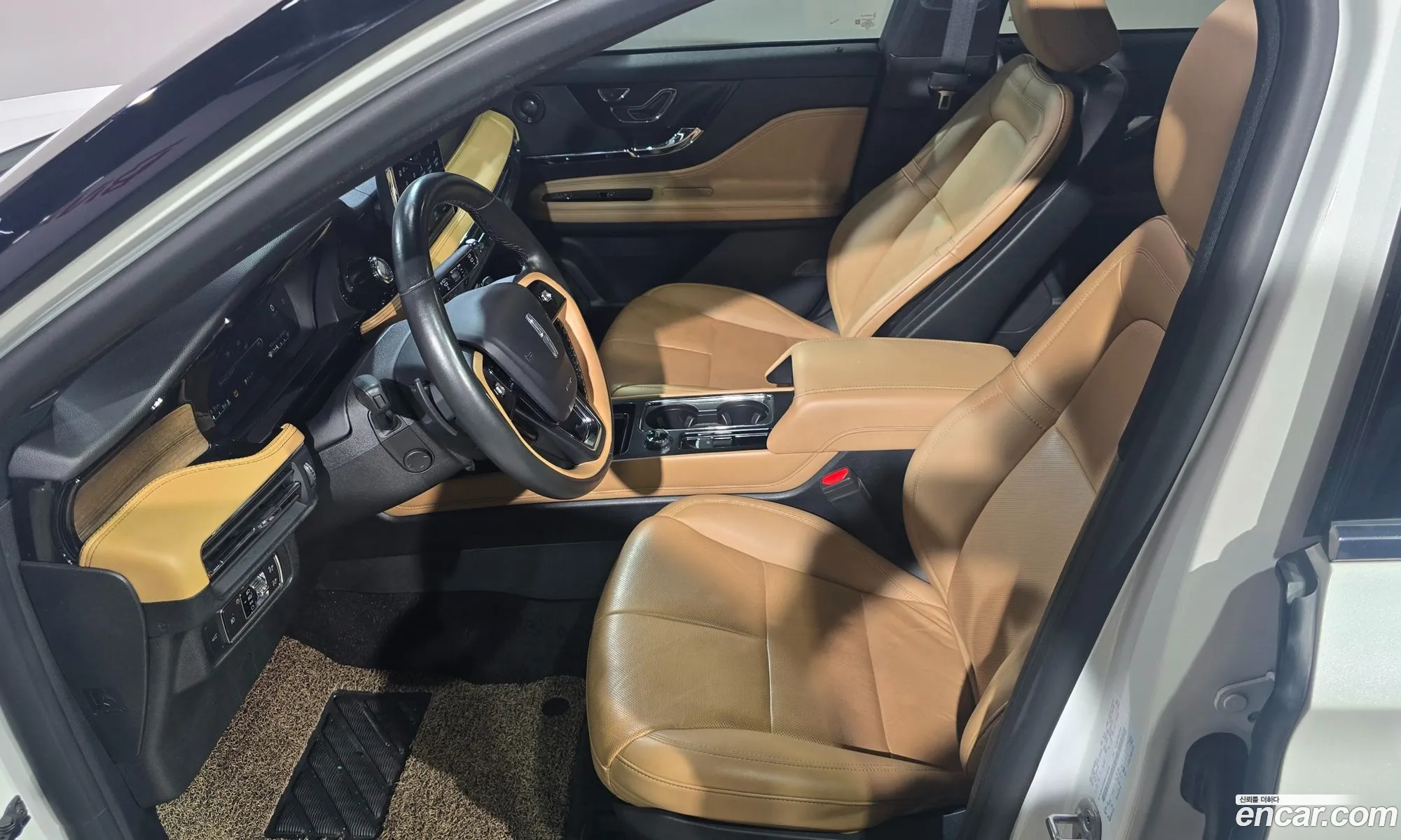 Lincoln Corsair 2021 — 17