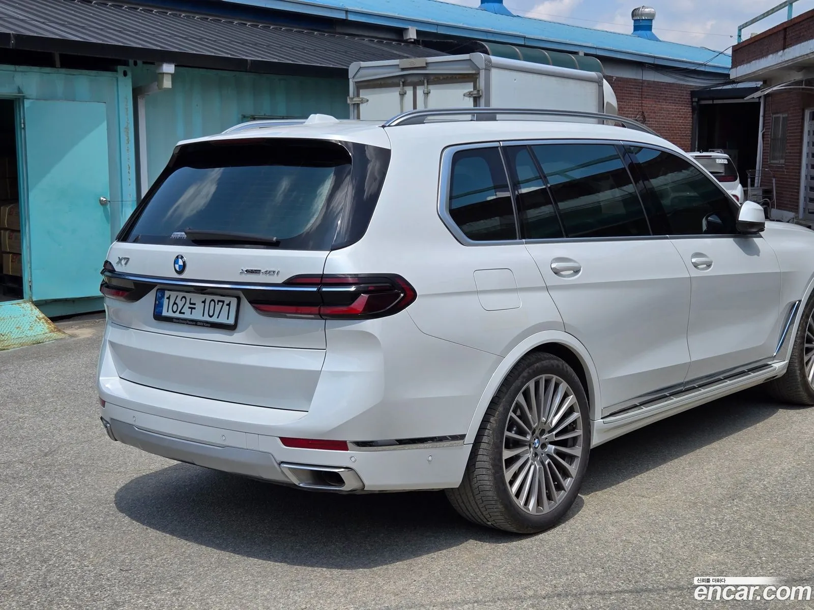 BMW X7 2023 — 17