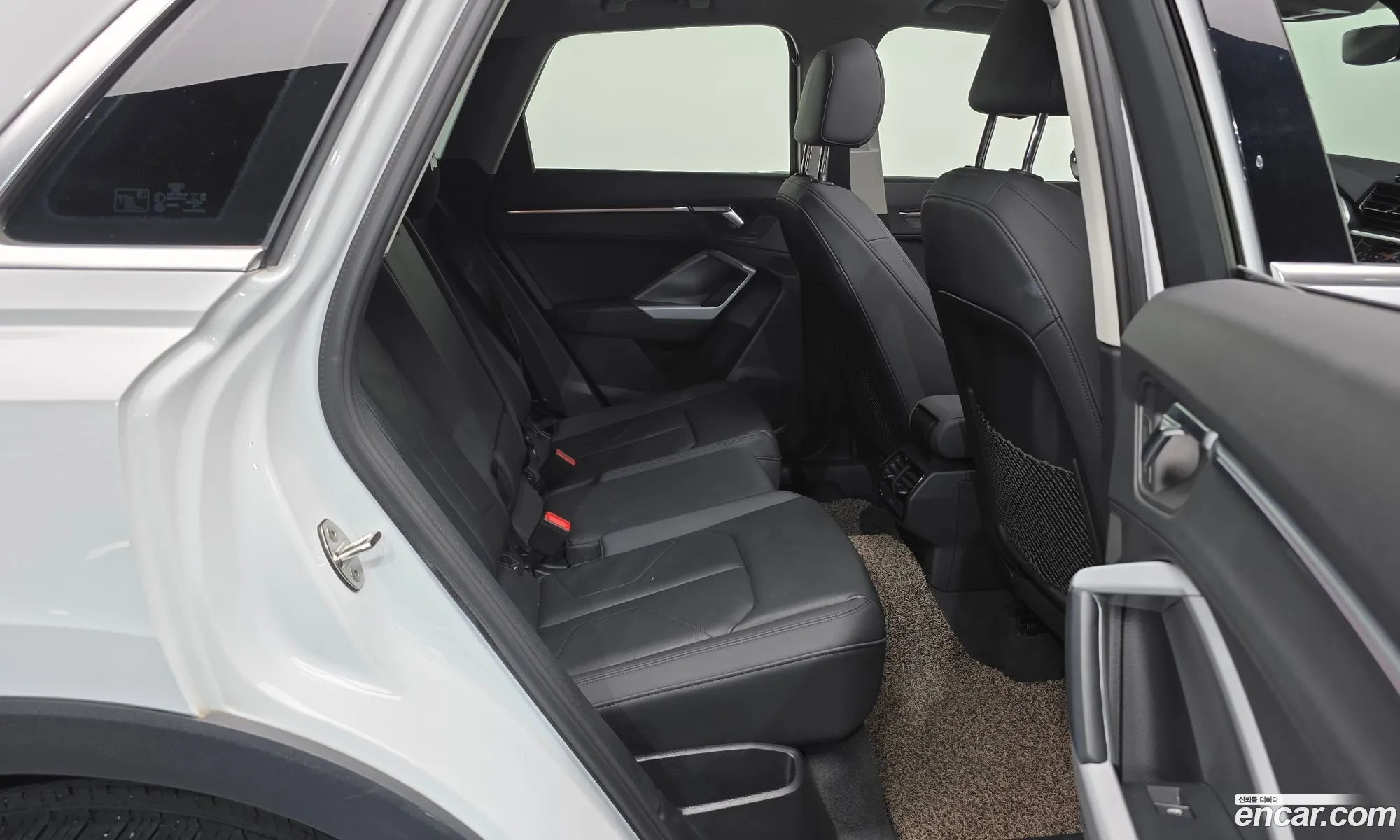 Audi Q3 2020 WAUZZZF36L1107939 — 9