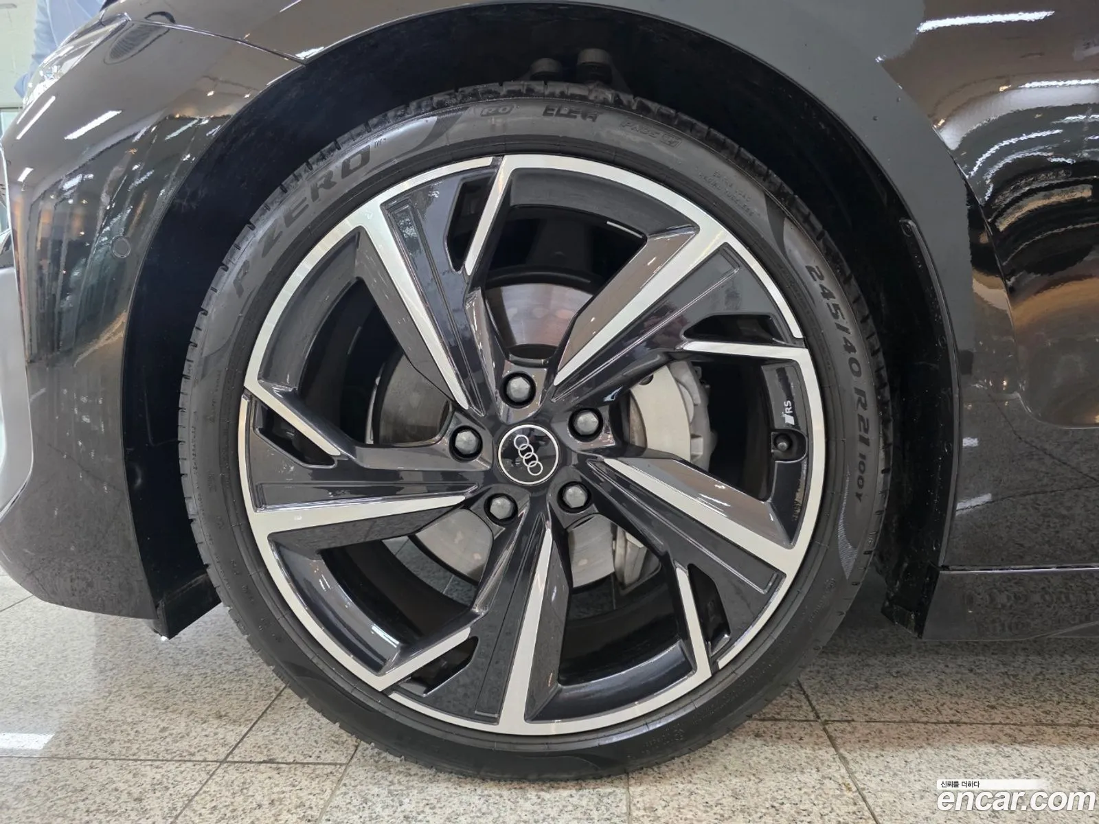 Audi A6 e-tron 2025 — 3